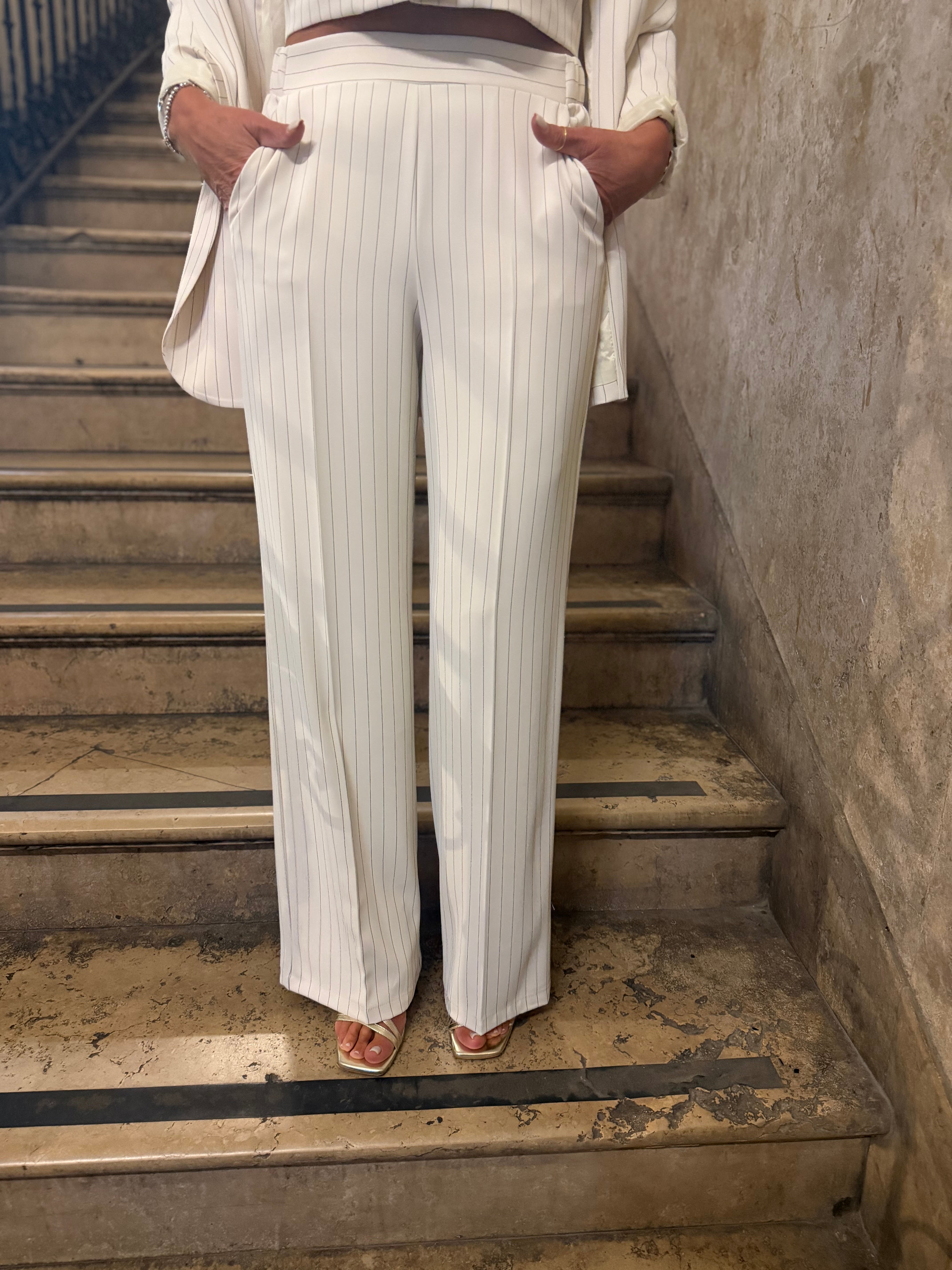 Completo gessato con pantalone palazzo elasticato in vita Imperial