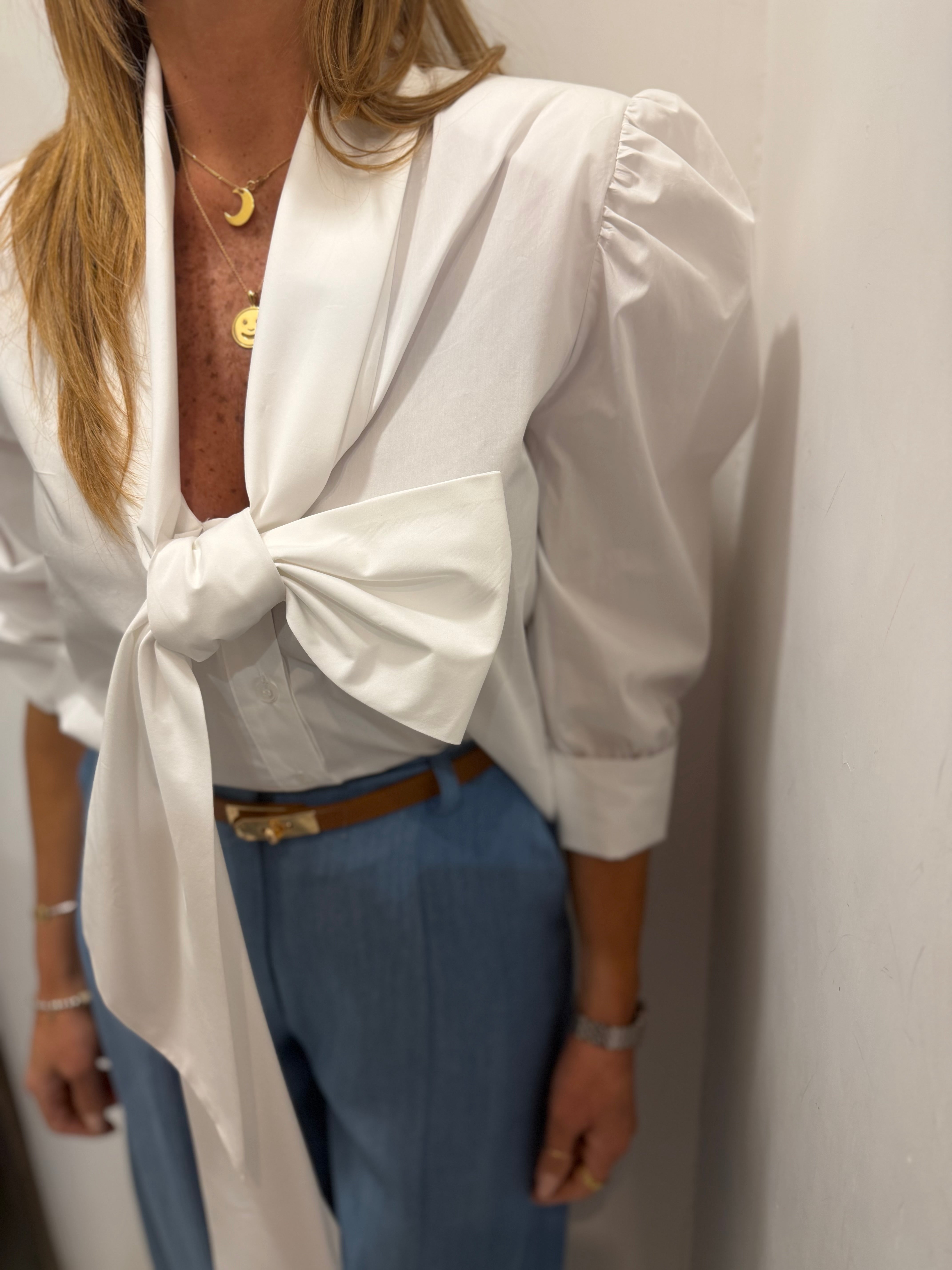 Camicia con maniche lunghe e fiocco frontale Imperial