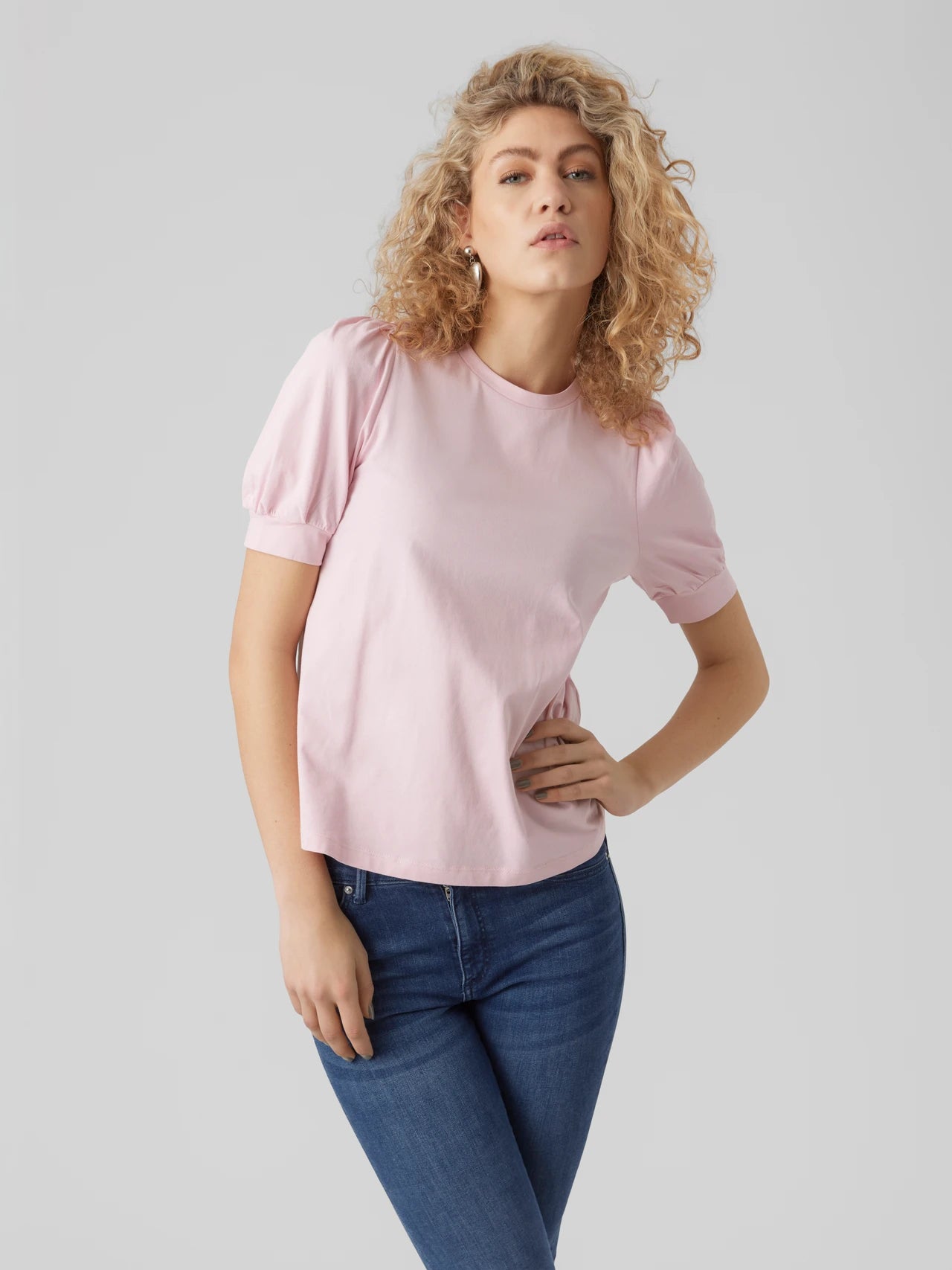 T-shirt con maniche a sbuffo Vero Moda
