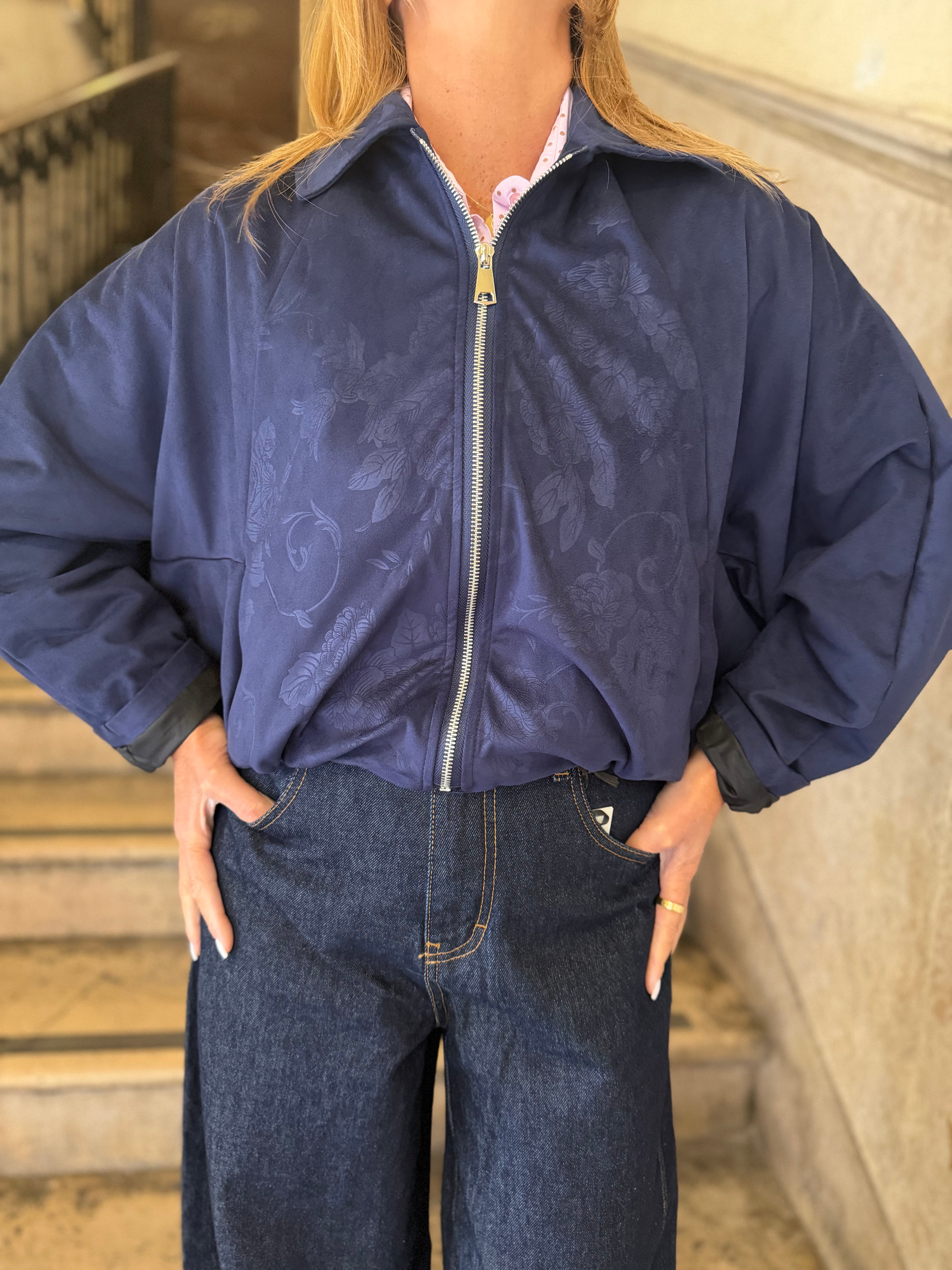 Bomber in suede in rilievo fantasia fiorata Emisphere