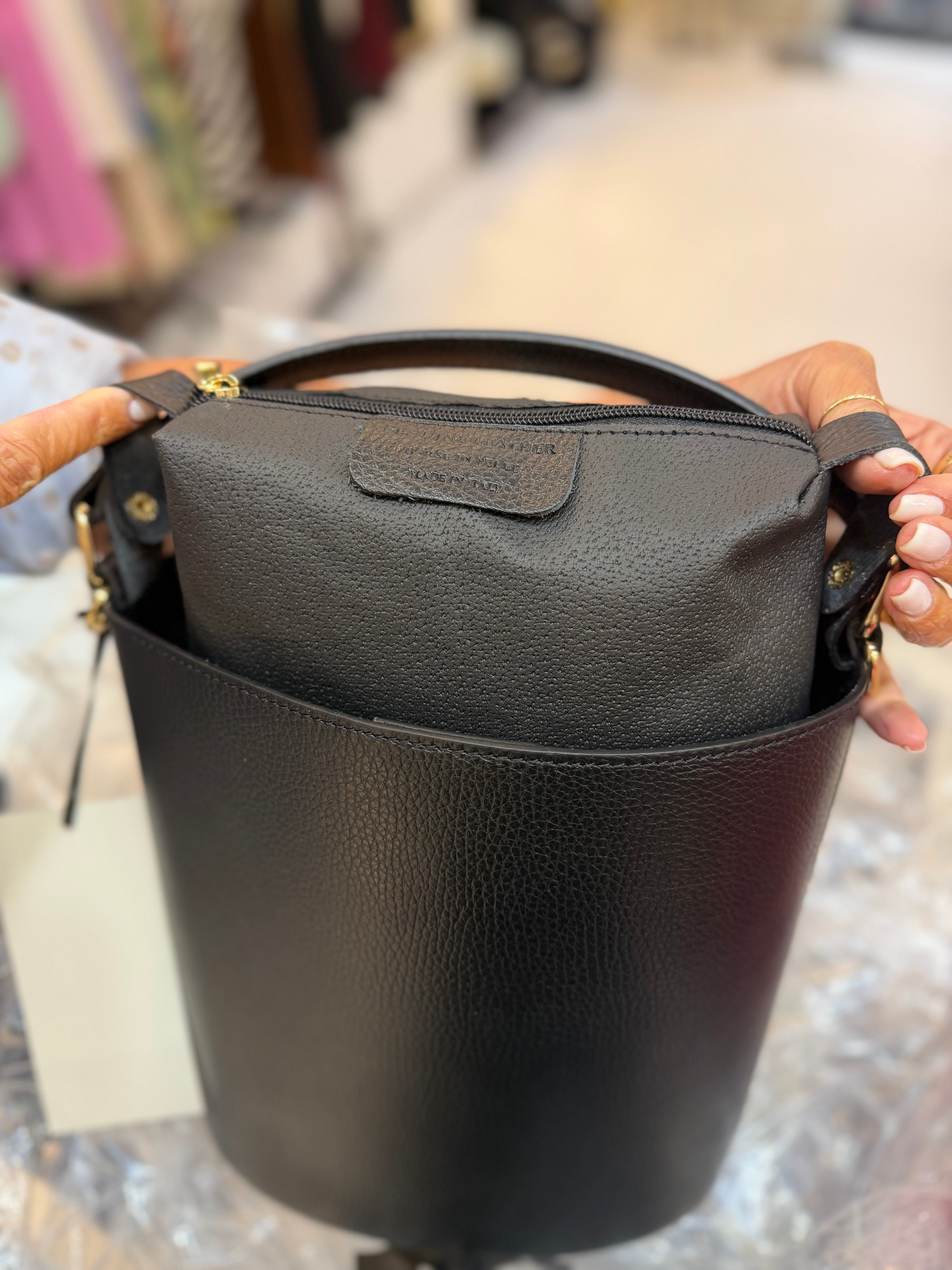 Borsa secchiello con tracolla Emisphere