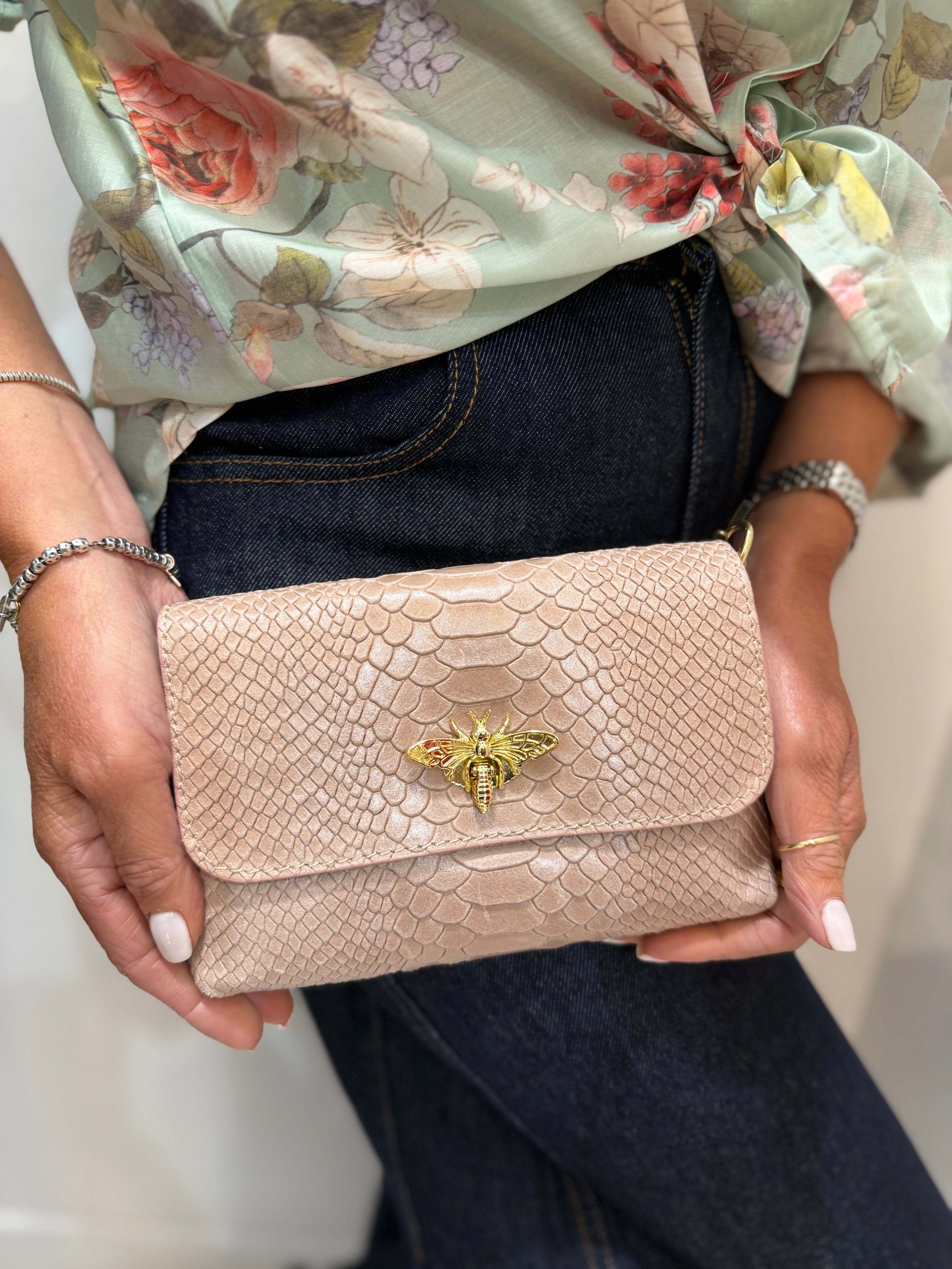 Pochette cocco con dettaglio Vespa Emisphere