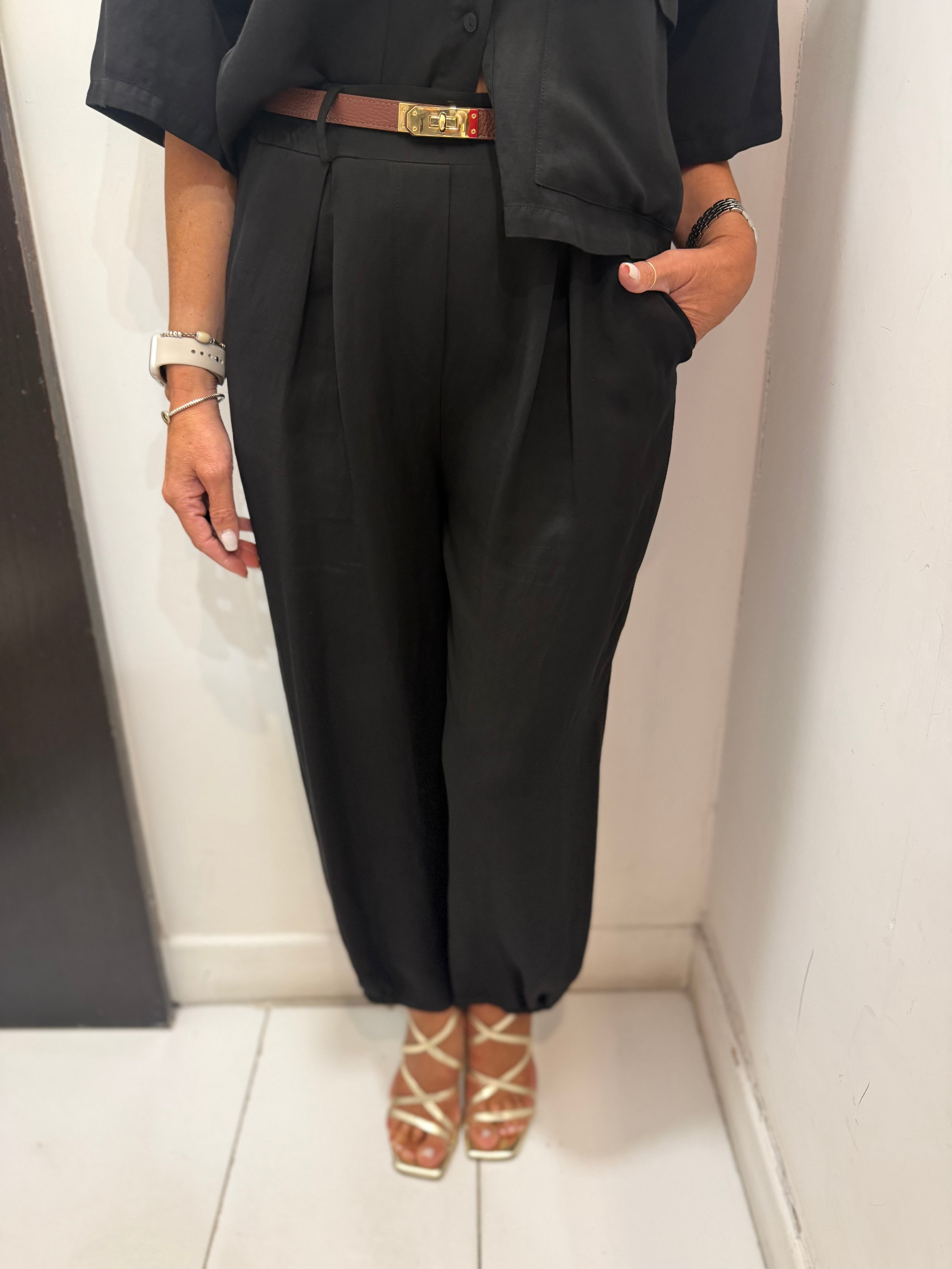 Pantalone carrot fit Manila Grace