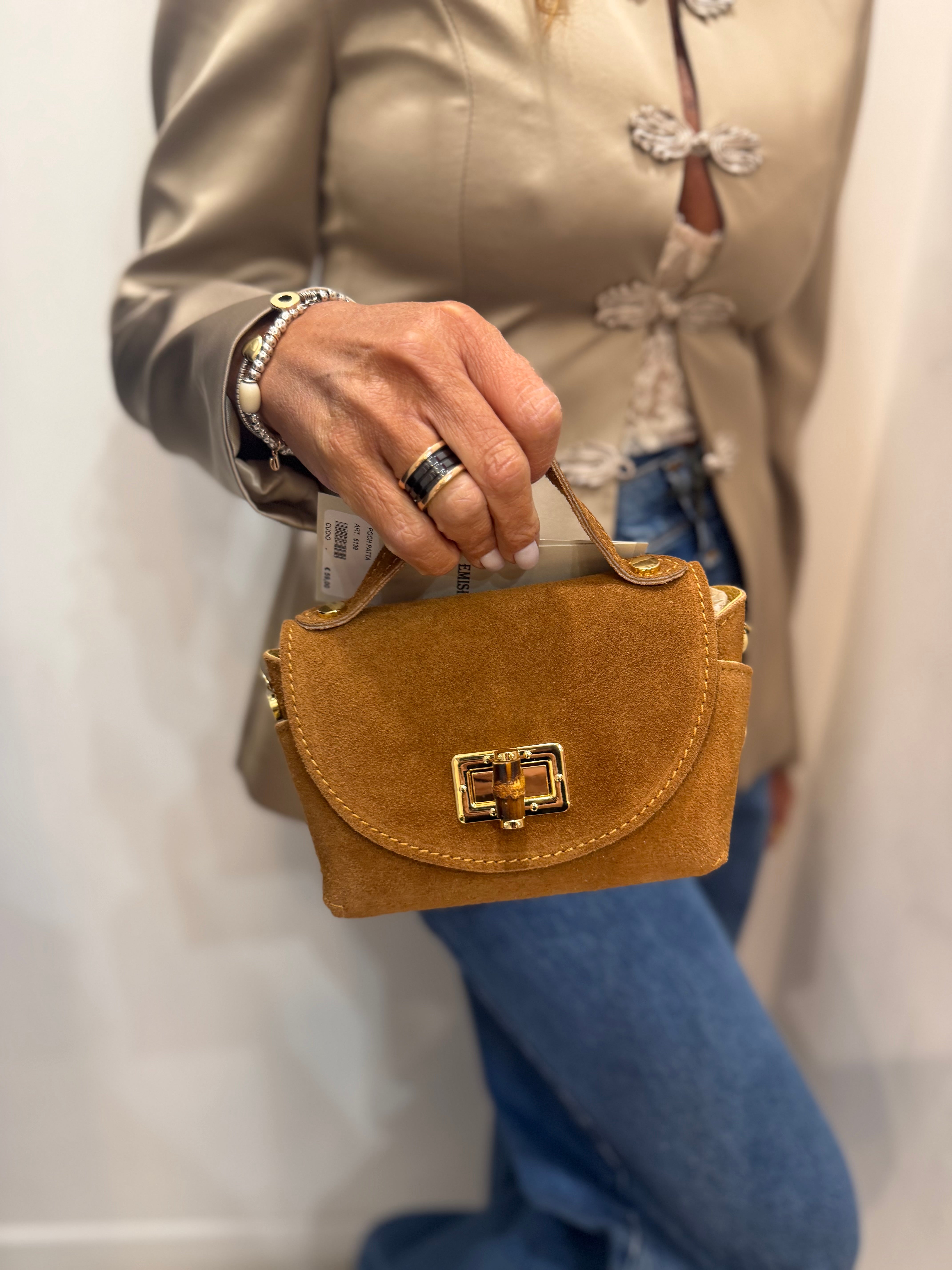 Pochette con patta in suede Emishere
