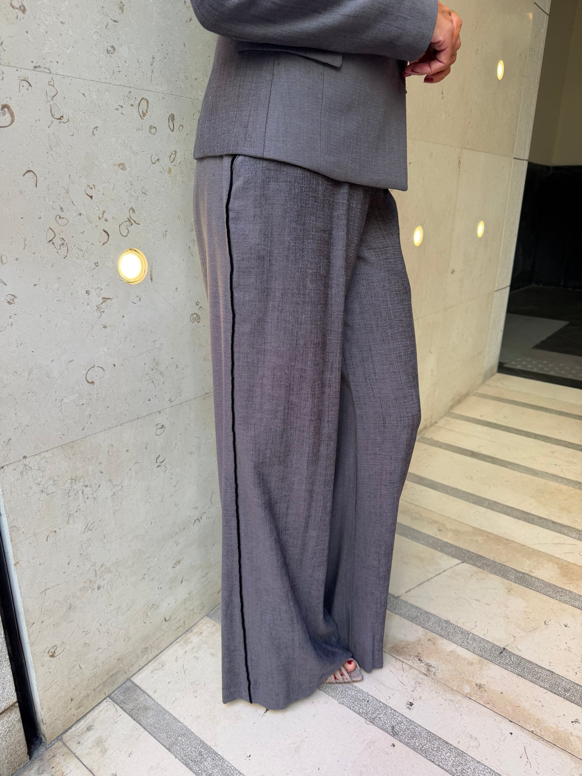 Pantalone con banda laterale Kaos Collection