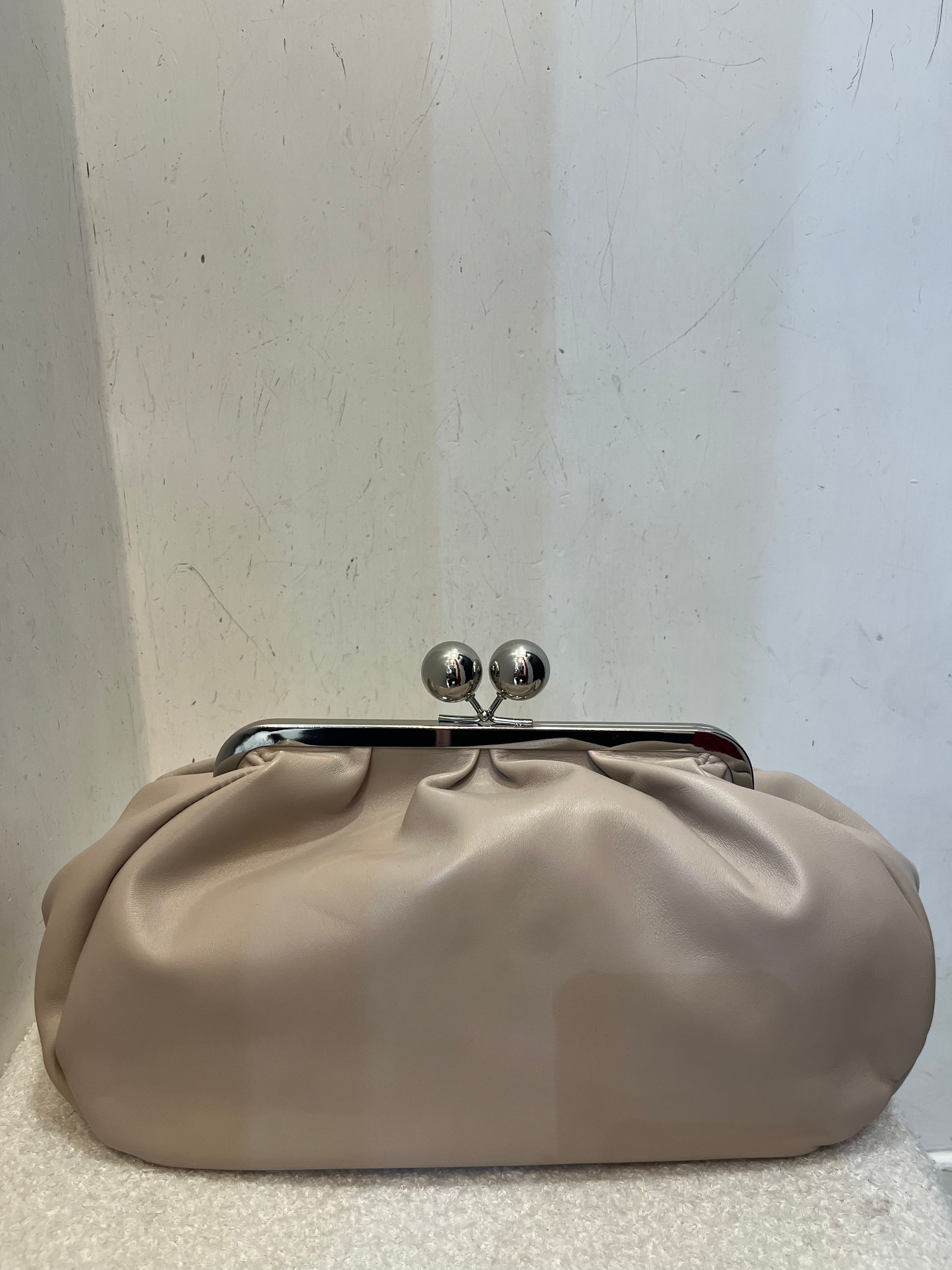 Clutch con tracolla