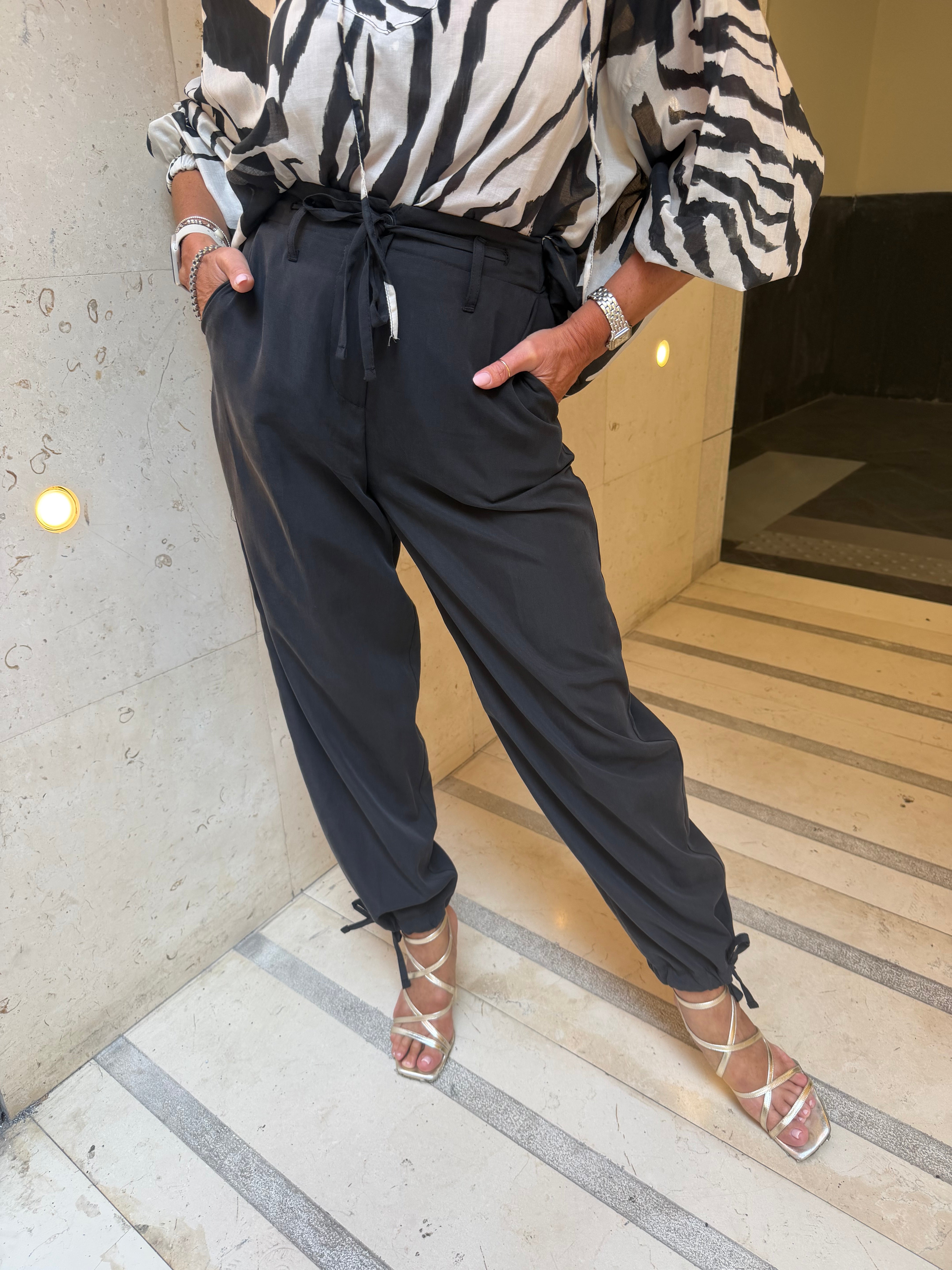 Pantalone con laccio alla caviglia Kaos Jeans