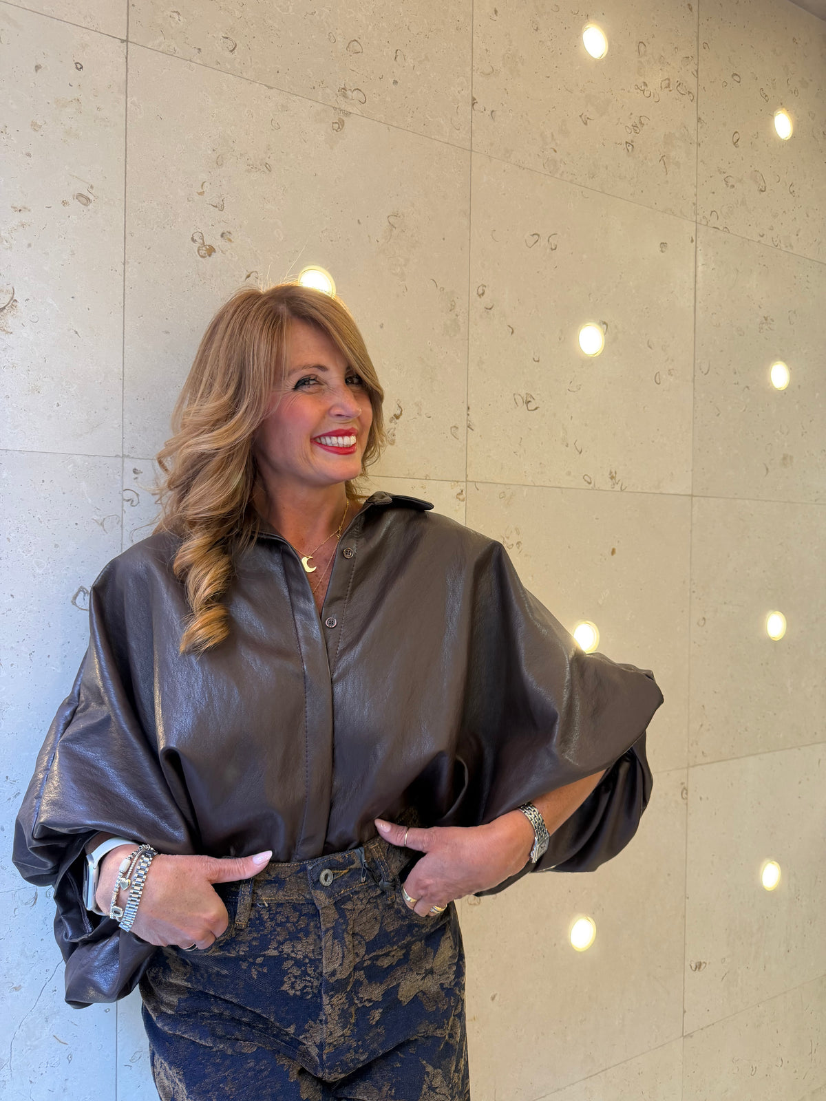Camicia con manica ballon in ecopelle Emisphere