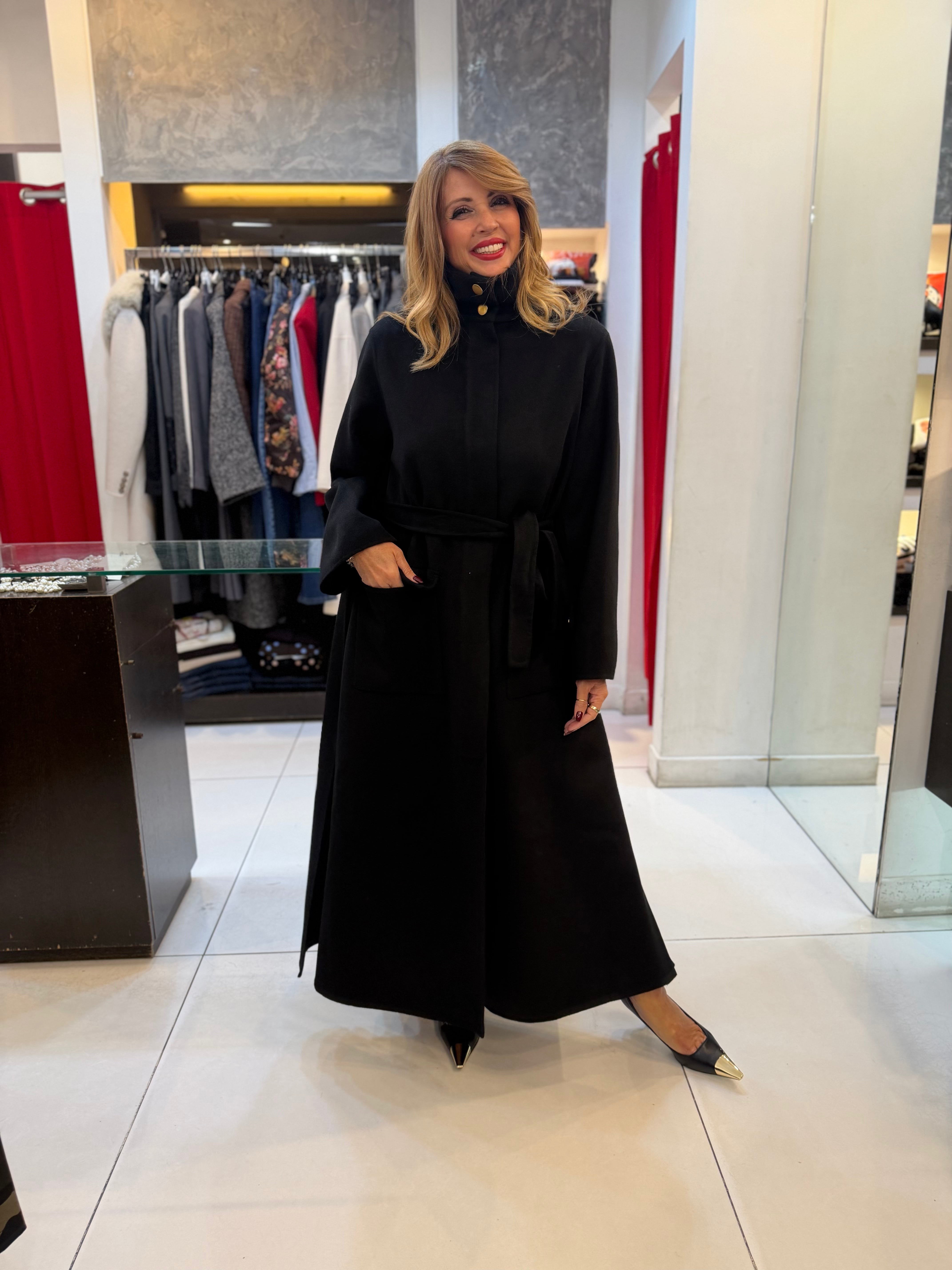 Cappotto lungo con collo alto e cintura Kaos Collection