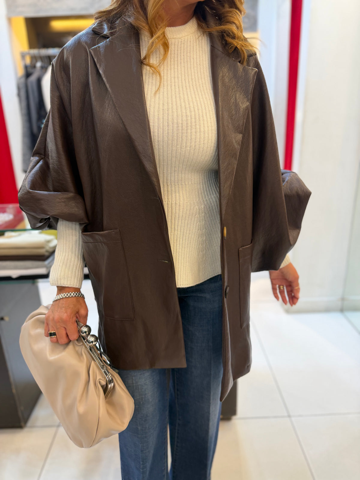 Giacca over effetto pelle con maxi tasche Emisphere
