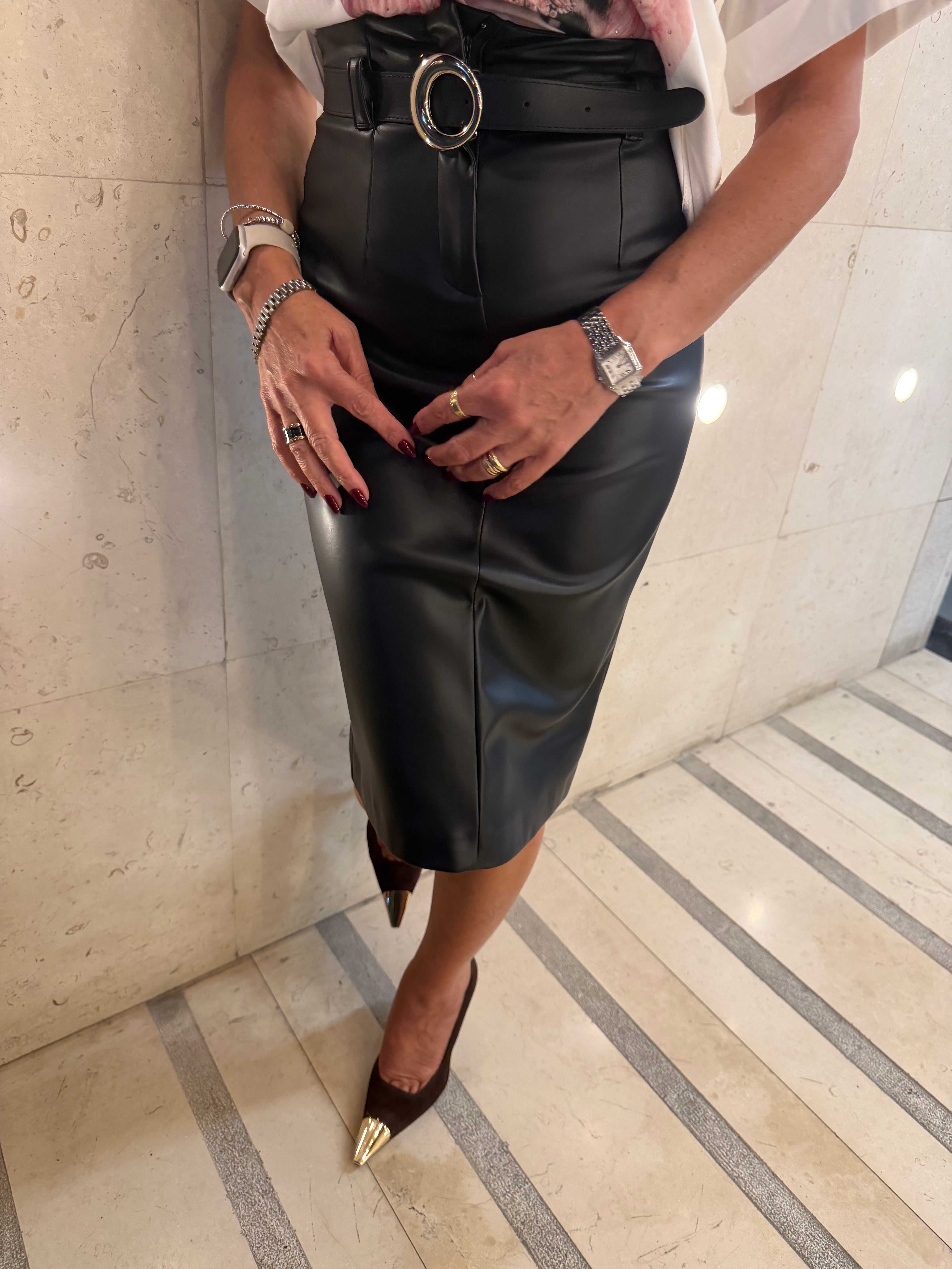 Gonna midi in similpelle con cintura e fibbia circolare IMPERIAL