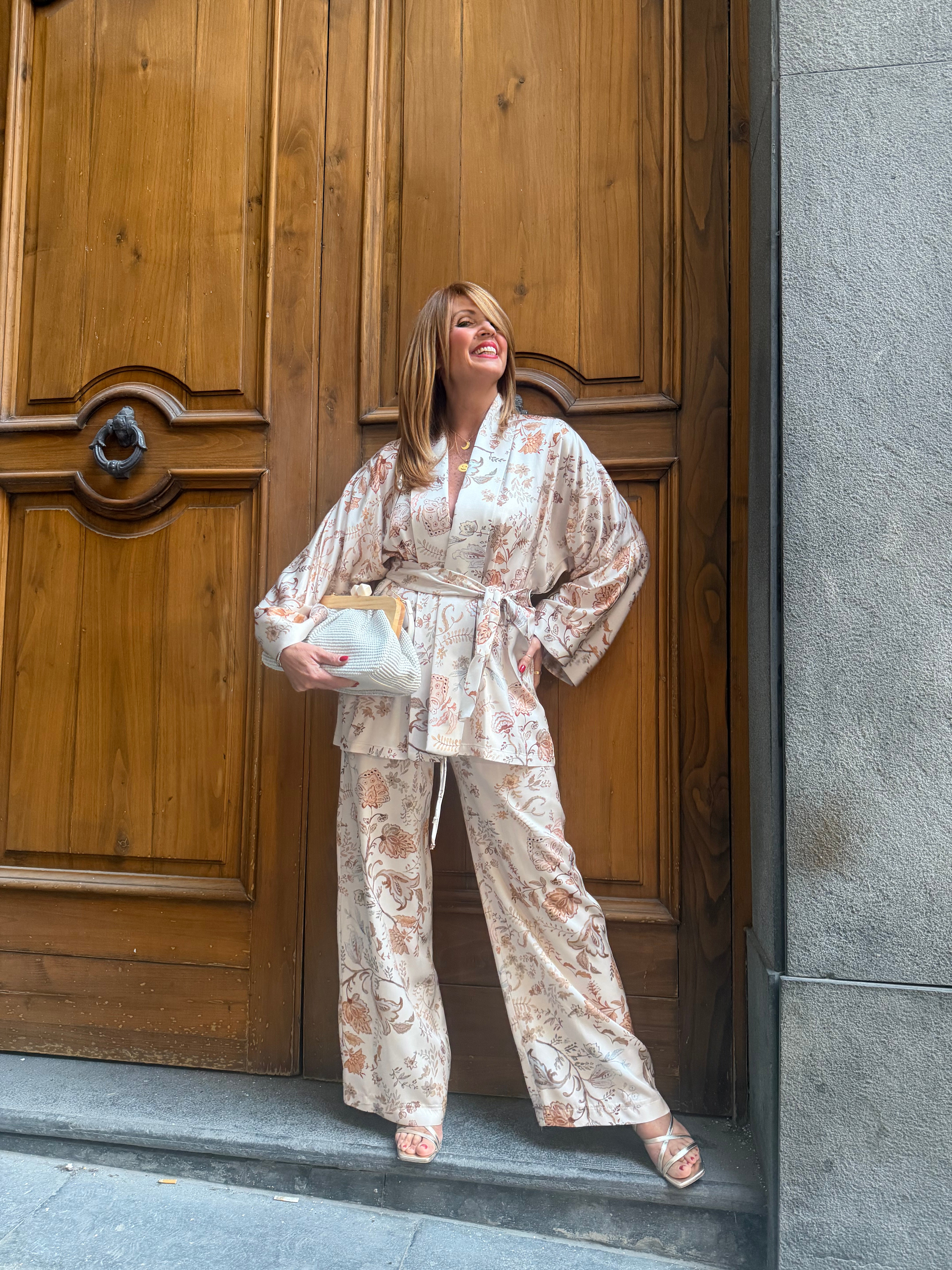 Completo con giacca kimono e pantalone palazzo elasticato in vita Imperial
