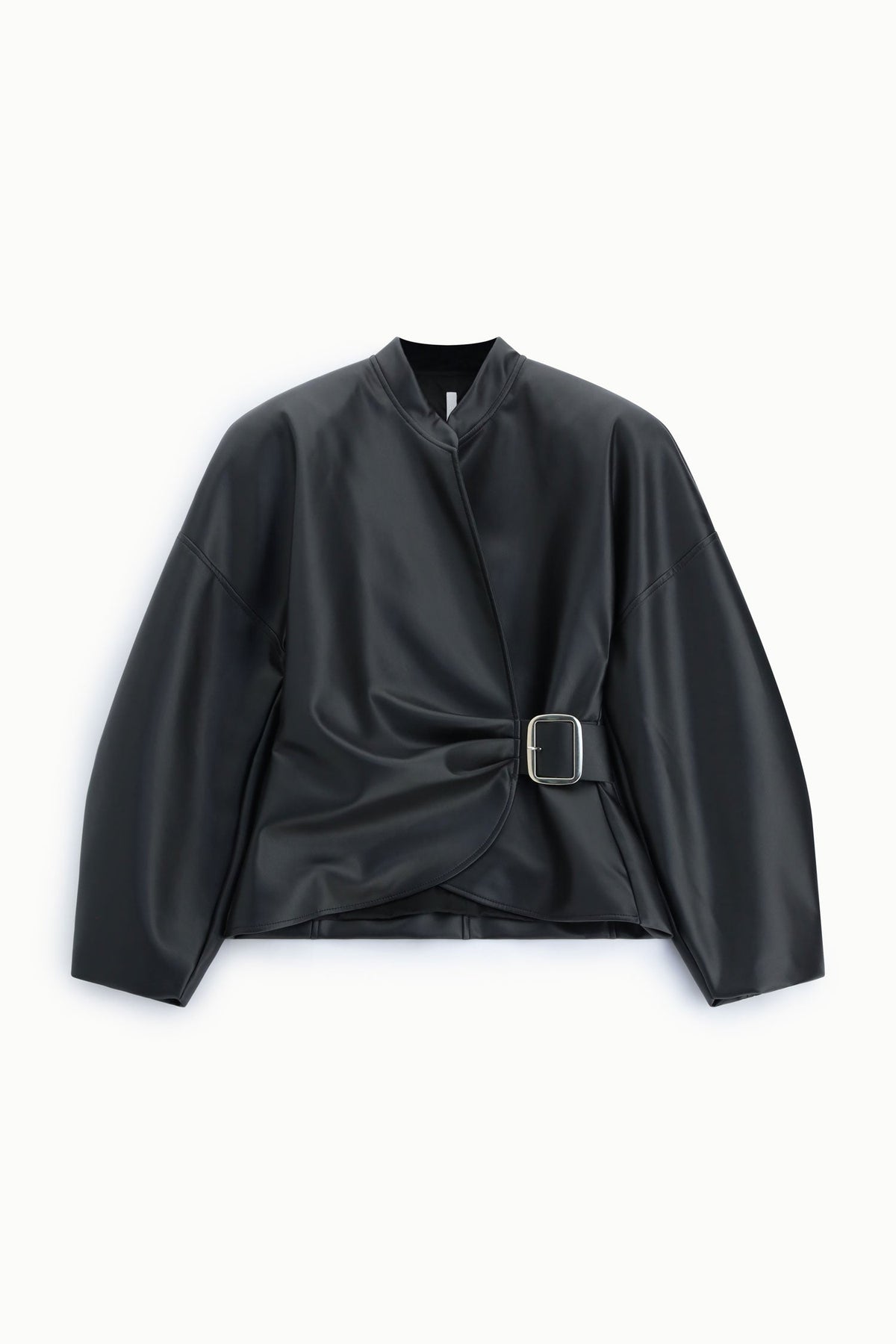 Giacca in similpelle con cintura e maniche ampie NERO - F