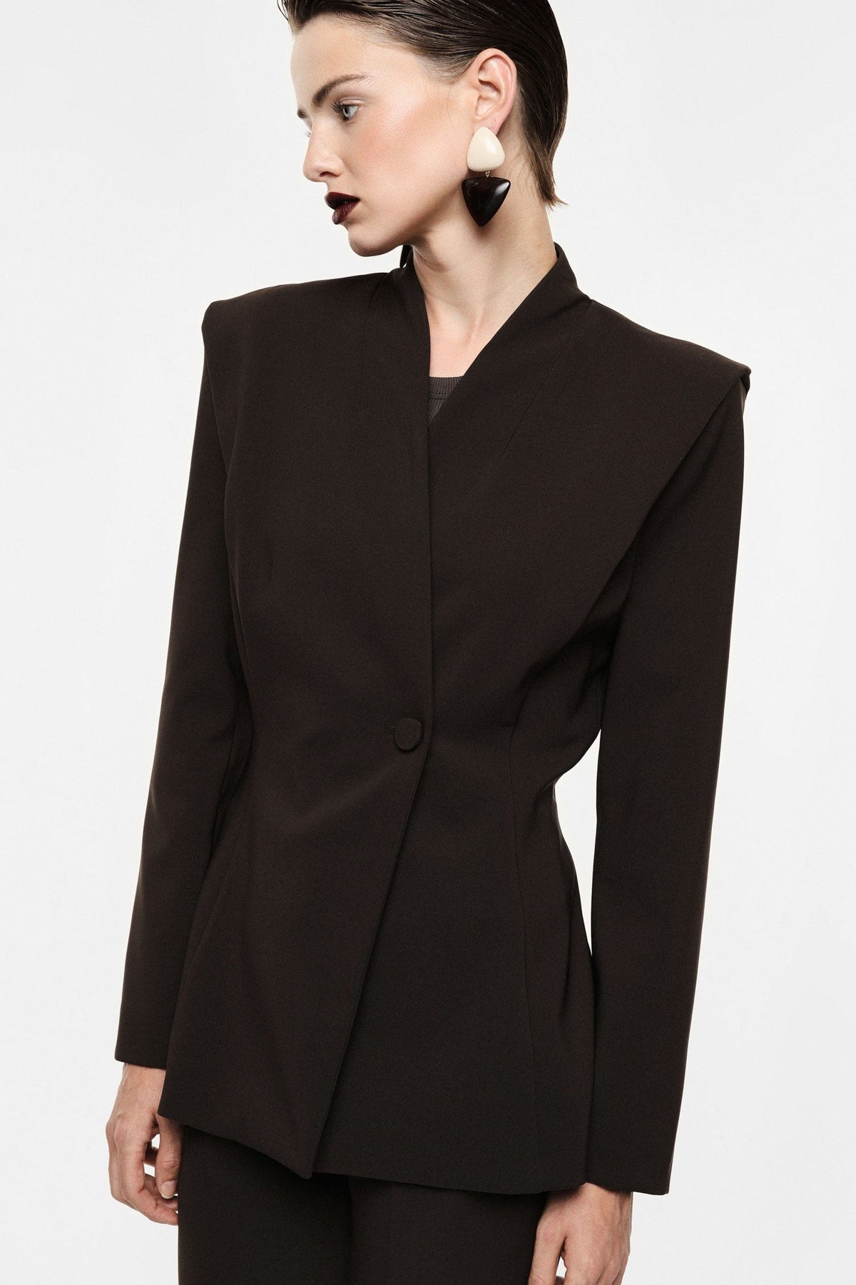 Blazer monopetto con spalle strutturate e collo rialzato MORO