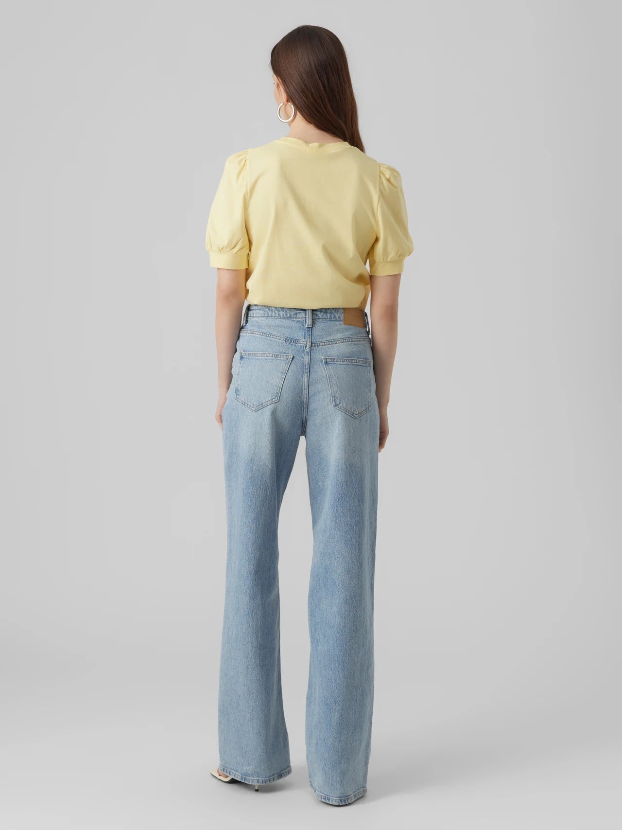 T-shirt con maniche a sbuffo Vero Moda