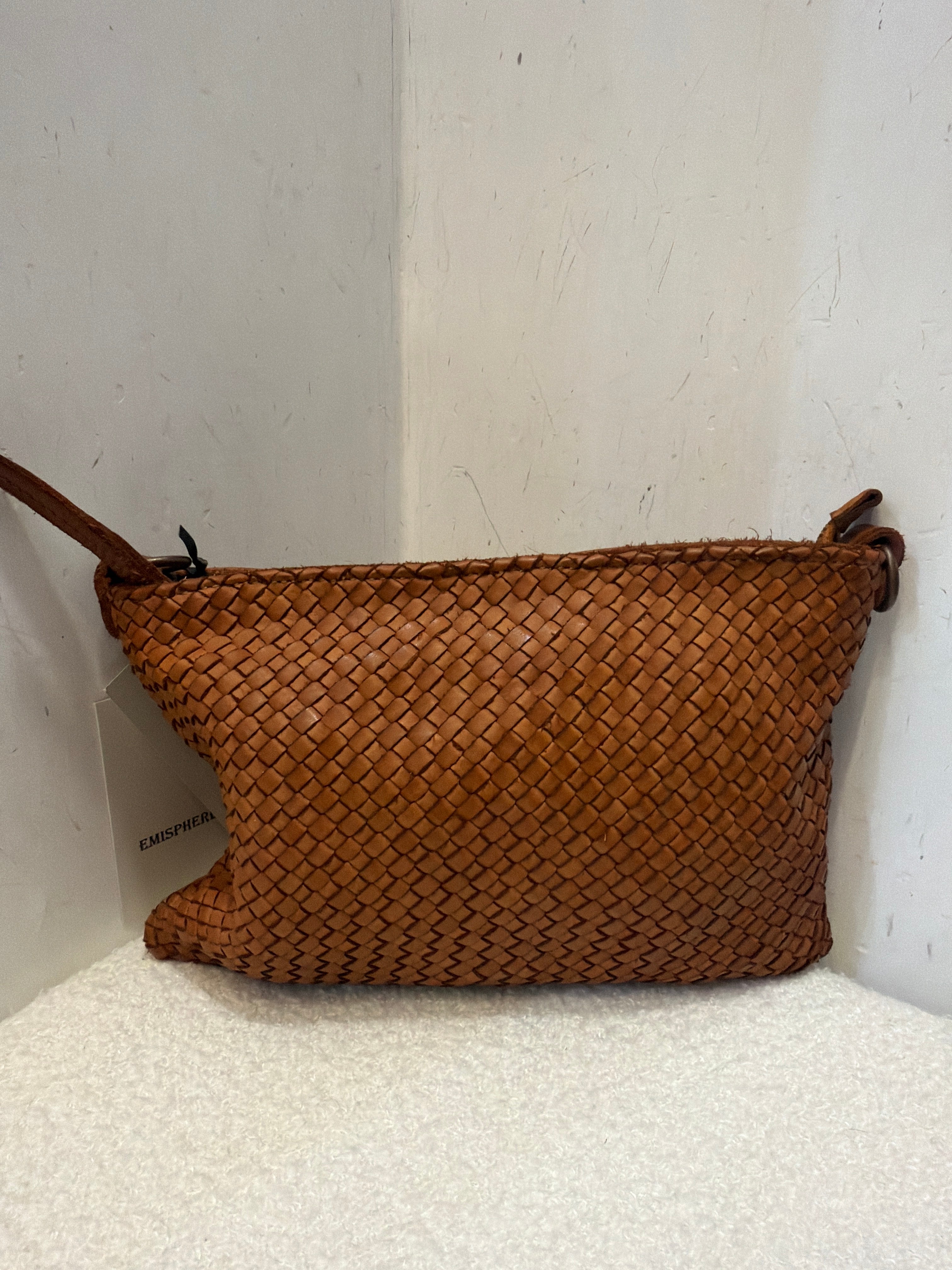 Pochette intrecciata con taschino in pelle Emisphere