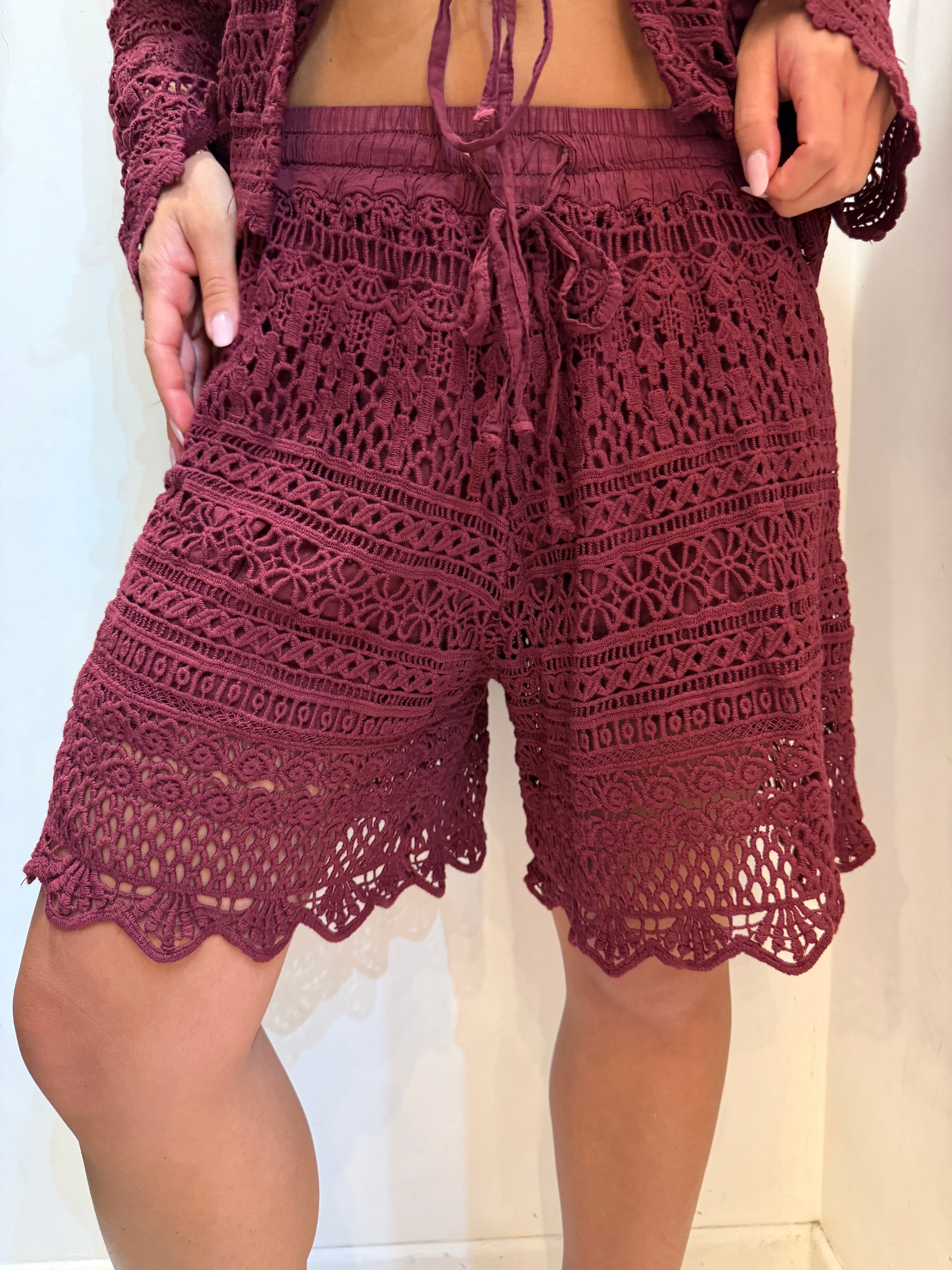 Short Emisphere