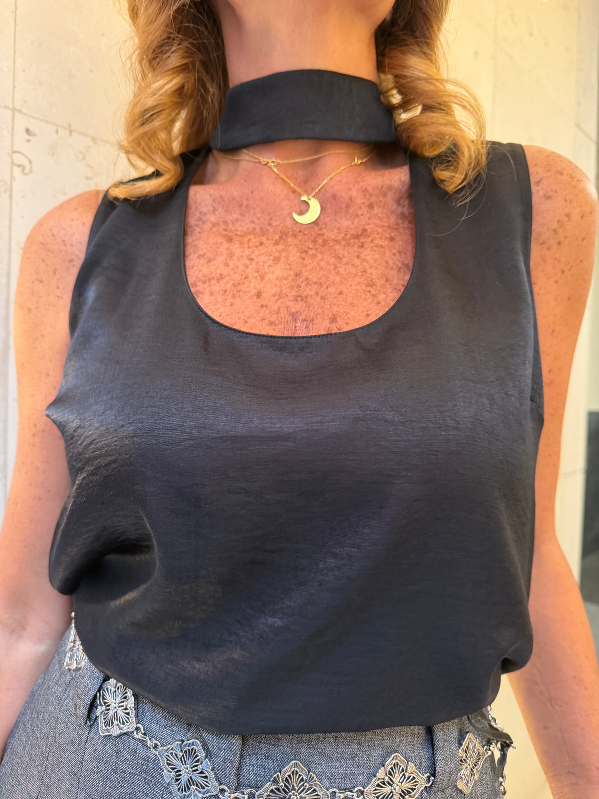 Top scollo halter Hanita