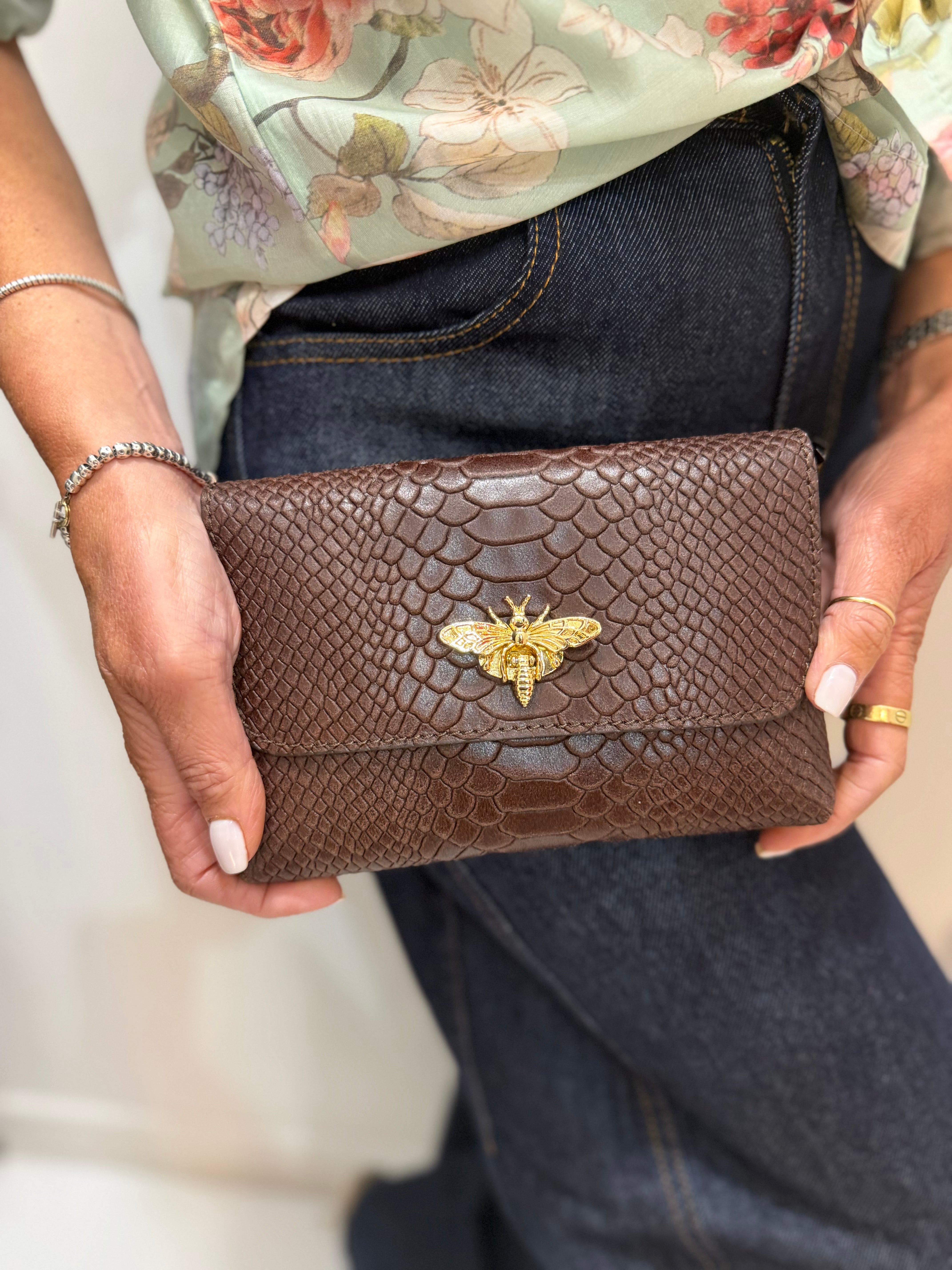 Pochette cocco con dettaglio Vespa Emisphere