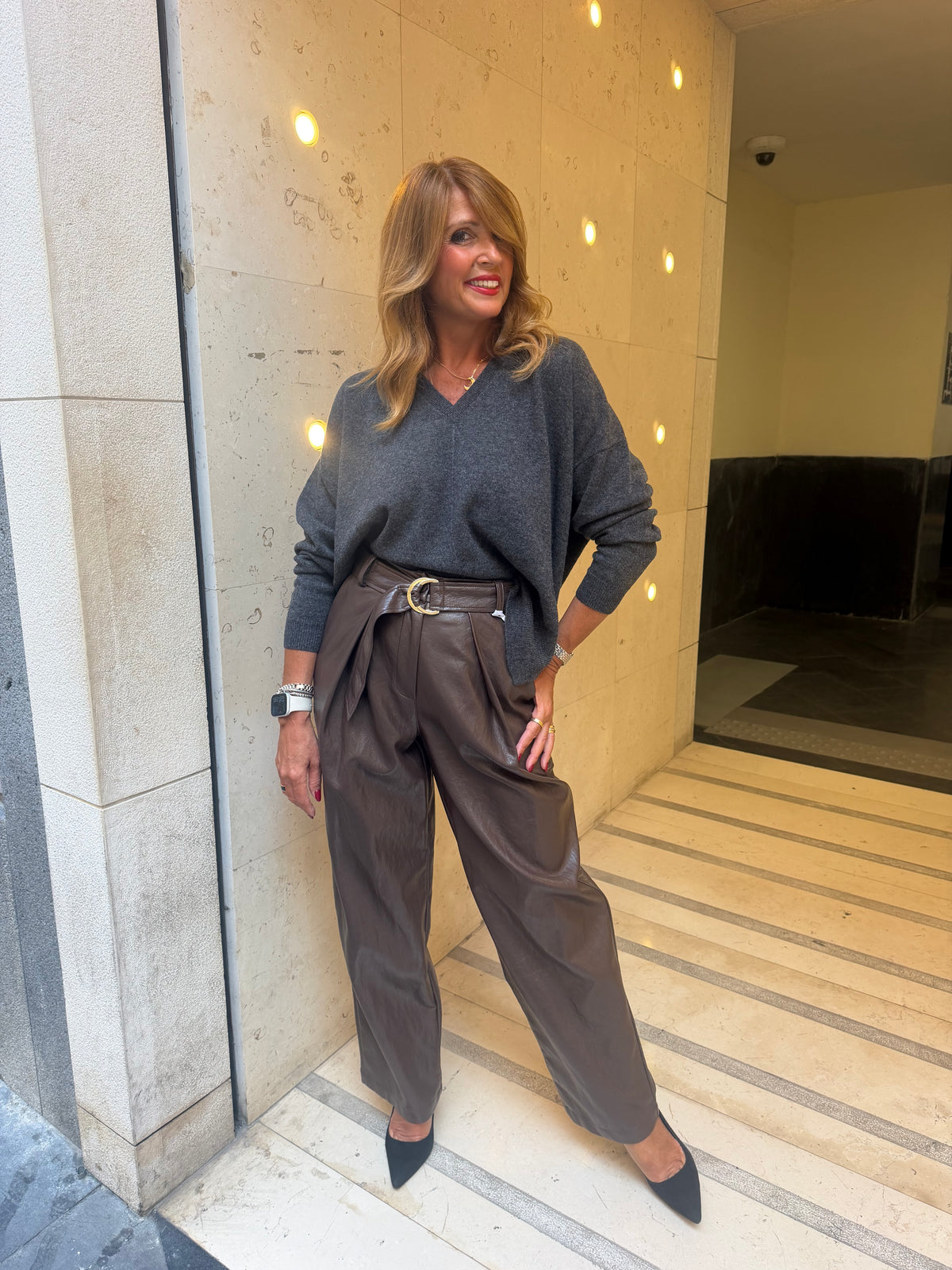 Maglia in lana scollo a v Kaos Collection