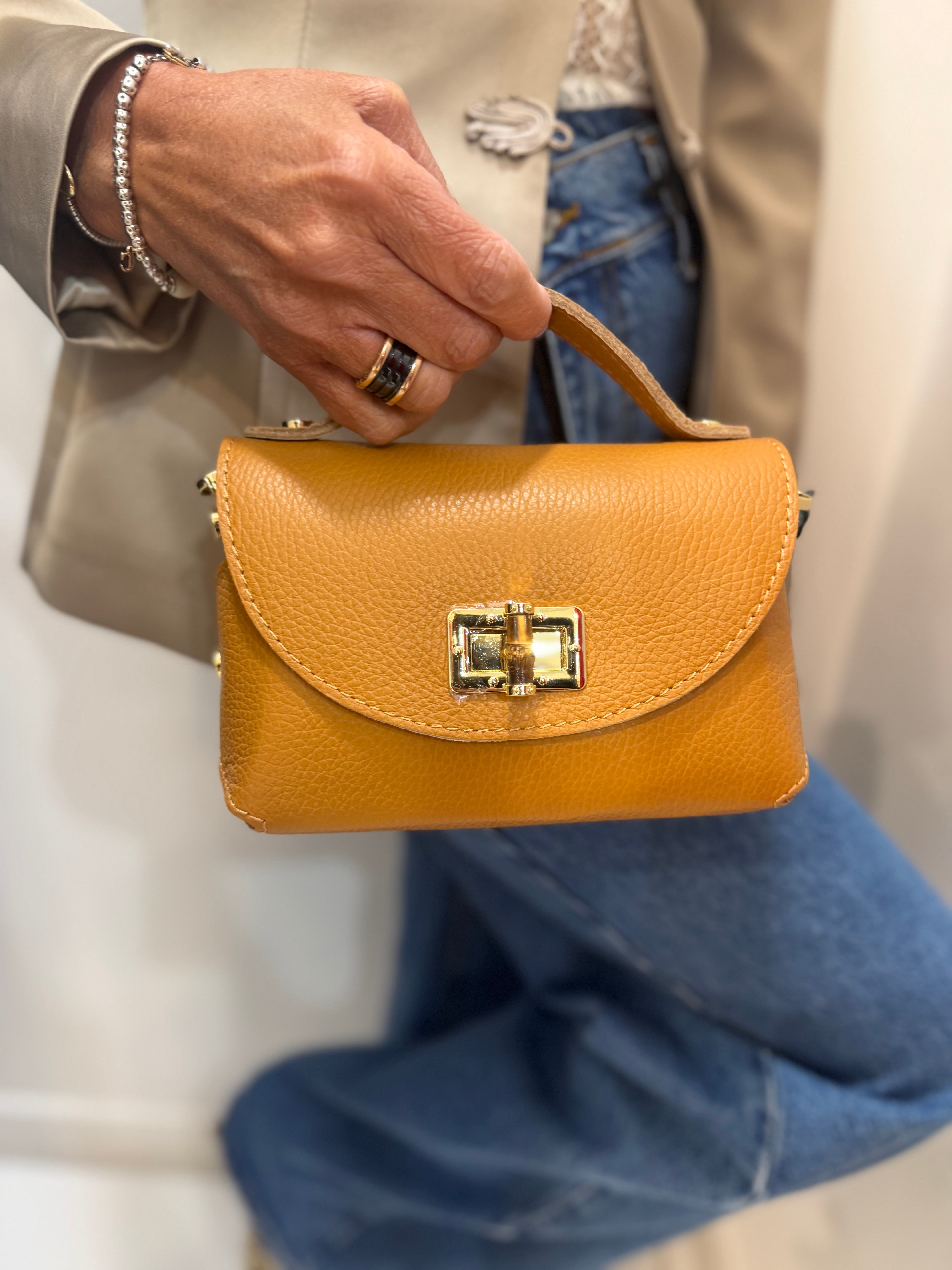 Pochette con patta Emisphere