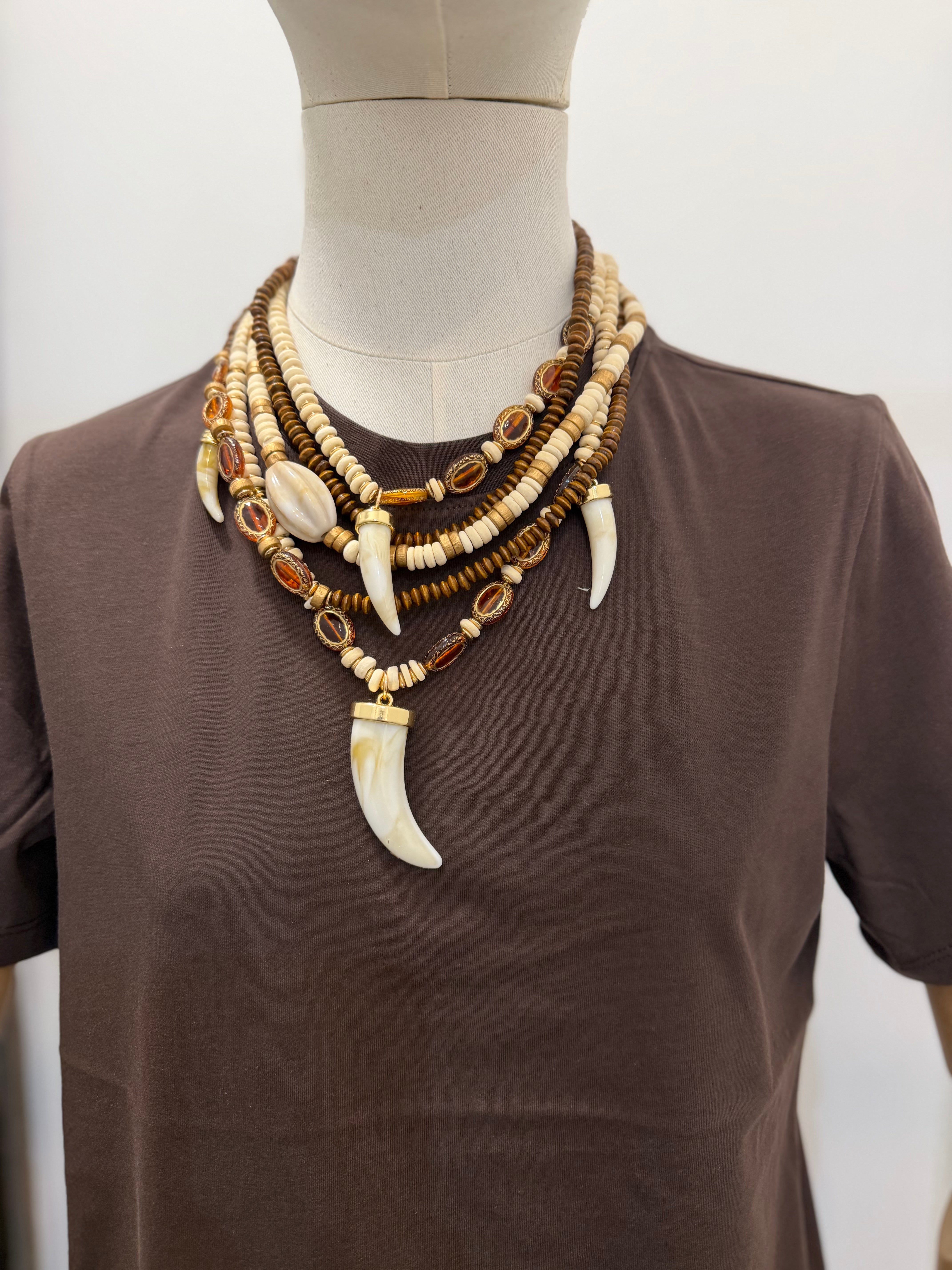 Collana etnica con corno Emisphere