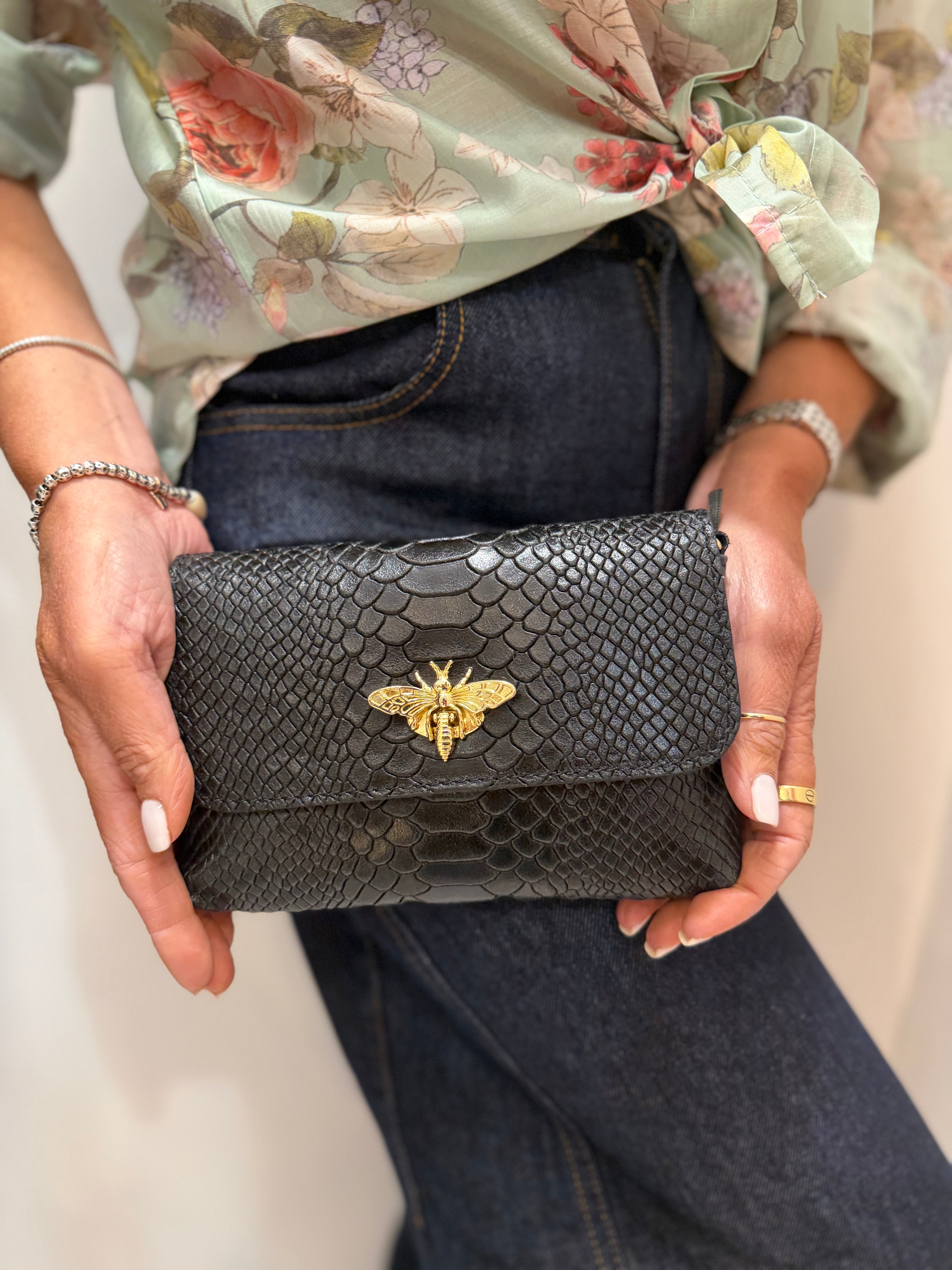 Pochette cocco con dettaglio Vespa Emisphere