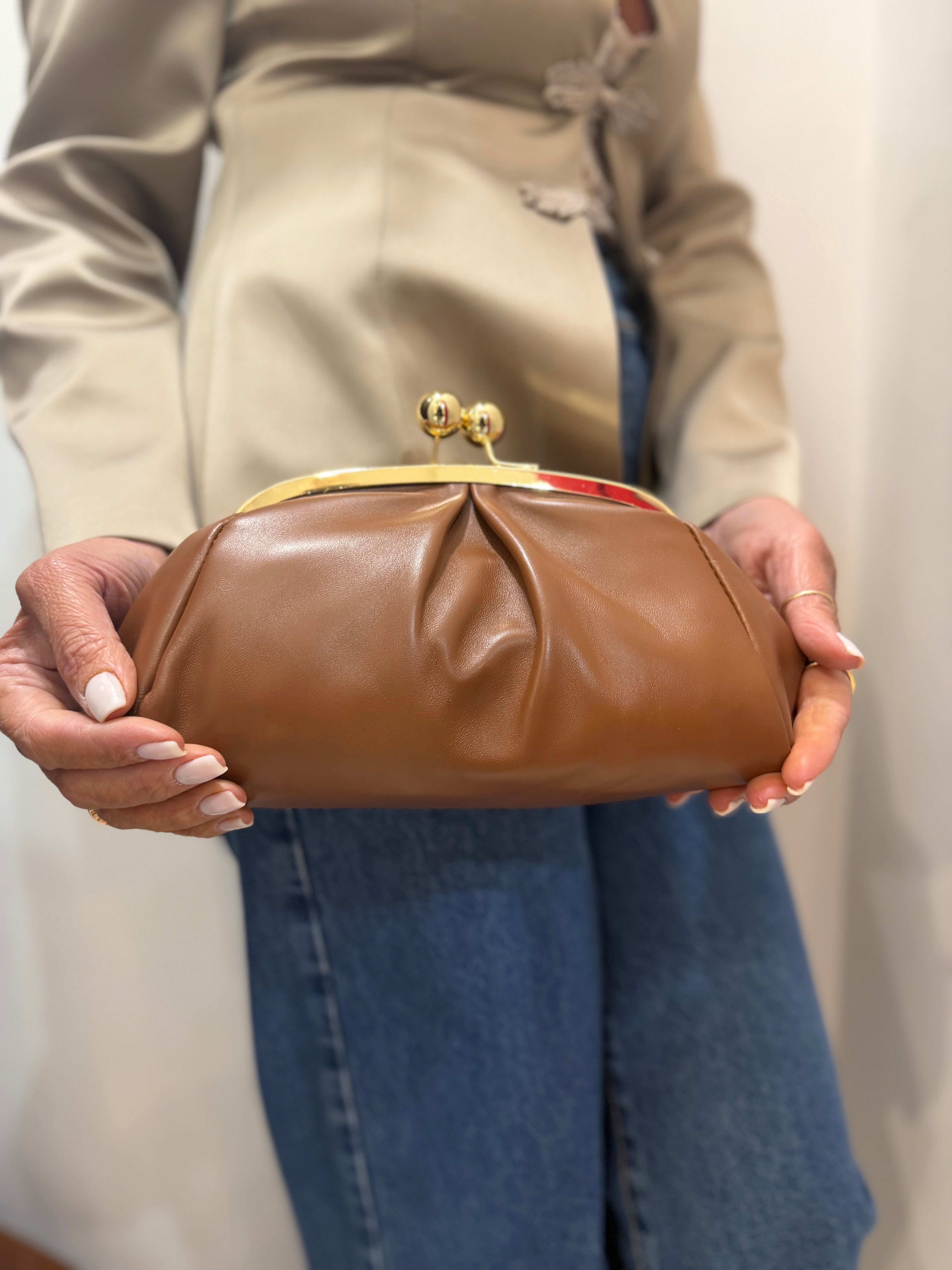 Clutch in pelle Emisphere