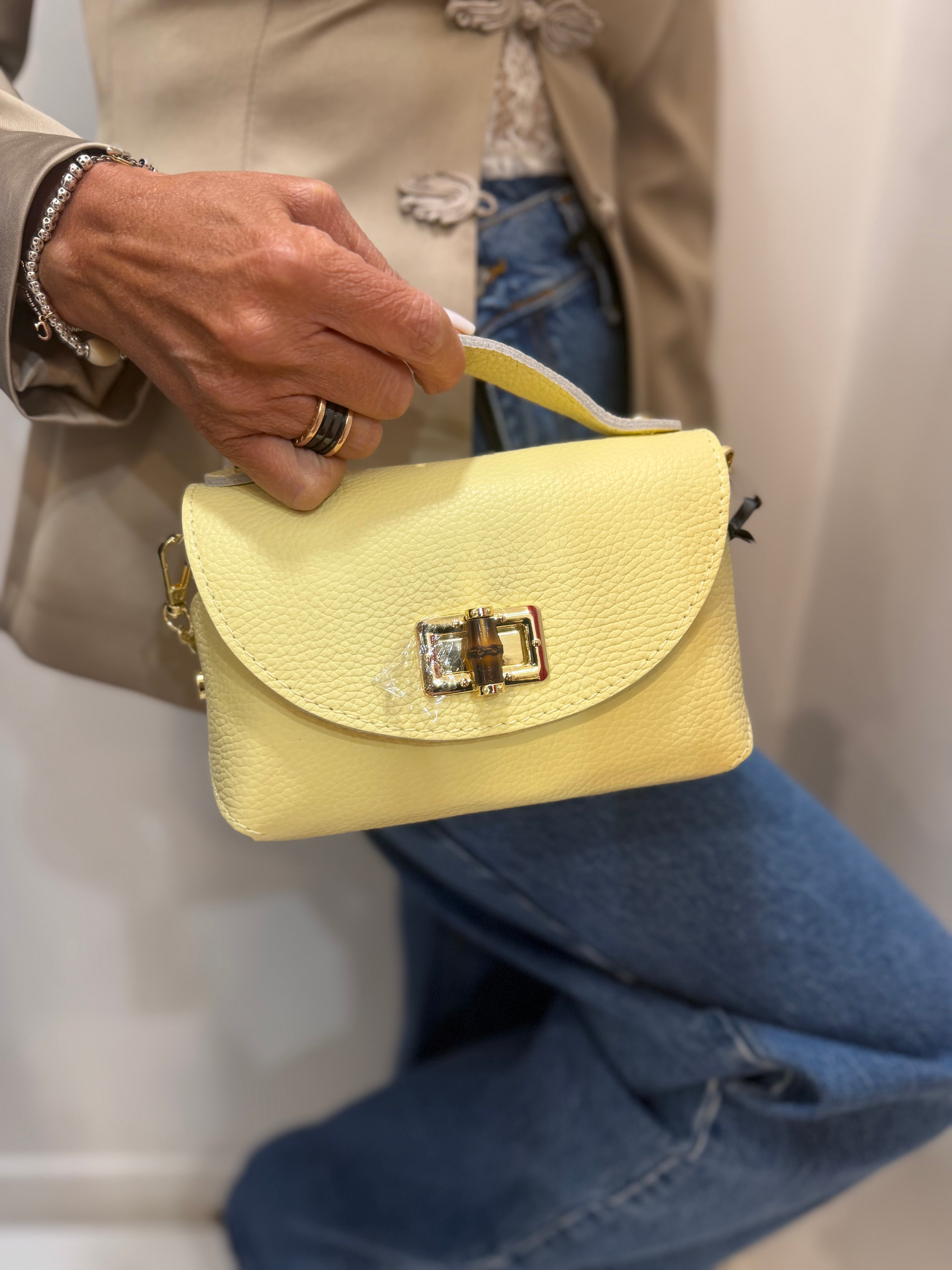 Pochette con patta Emisphere