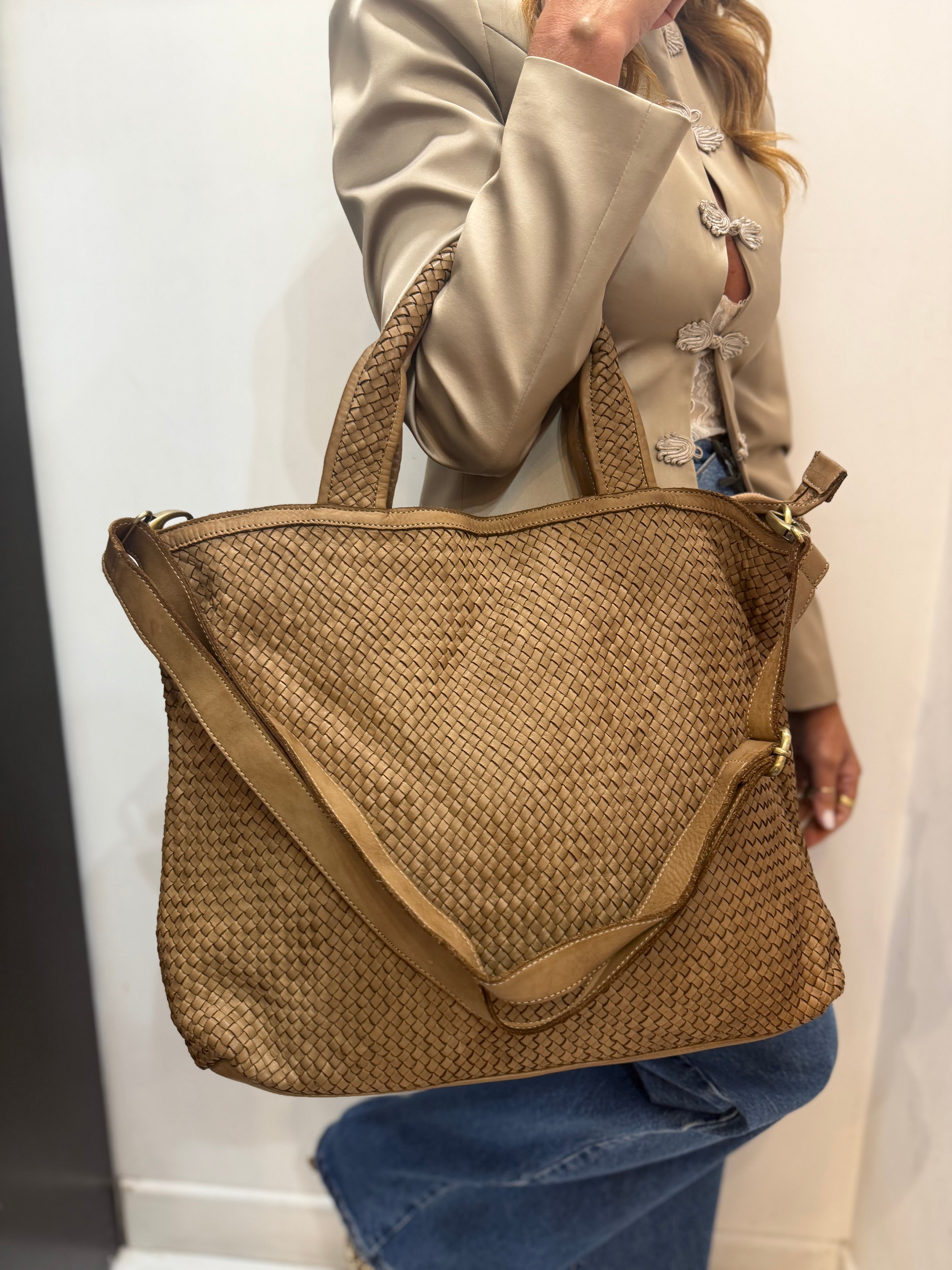 Borsa intrecciata con tracolla Emisphere