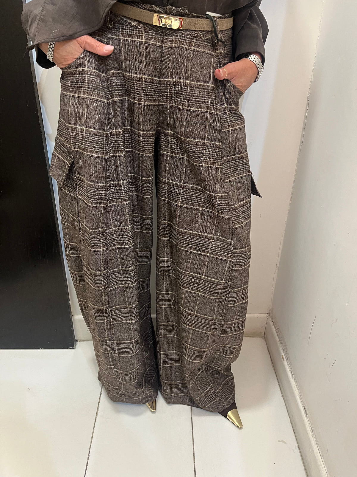 Pantalone barrel con fantasia check Emisphere