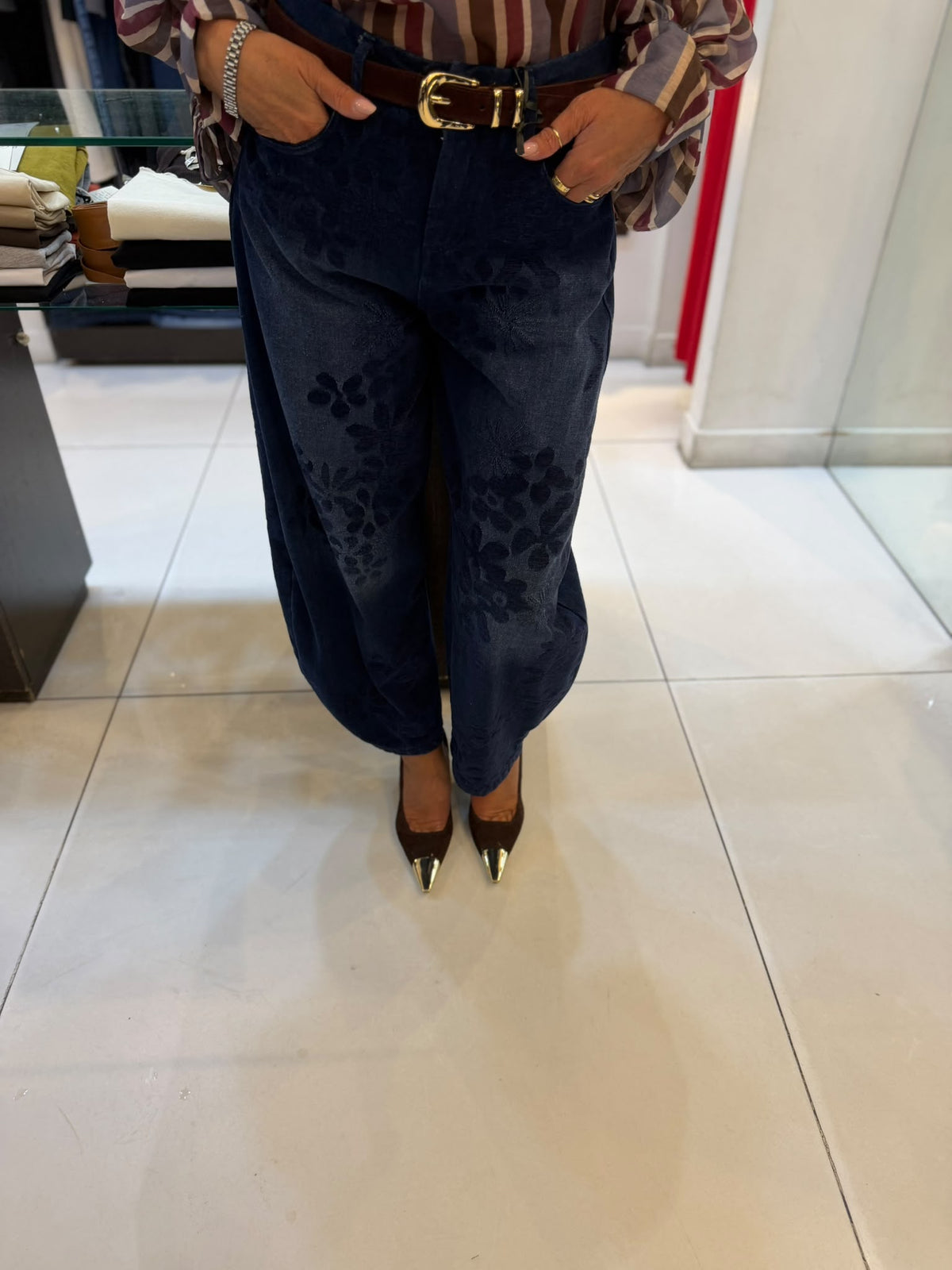 Jeans barrel con stampa floreale effetto sfumato  Emisphere