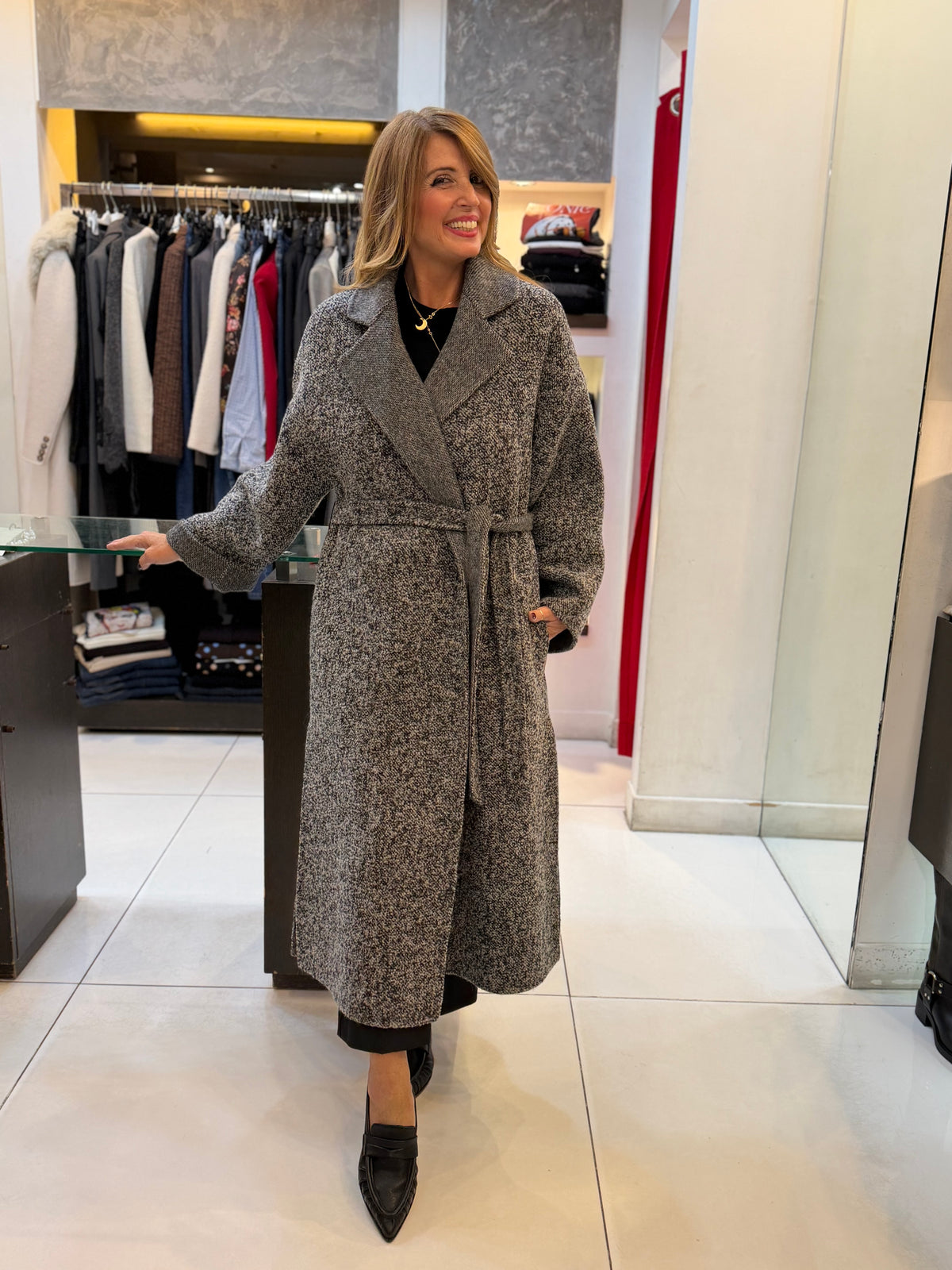 Cappotto lungo effetto bouclé con cintura in vita Icona