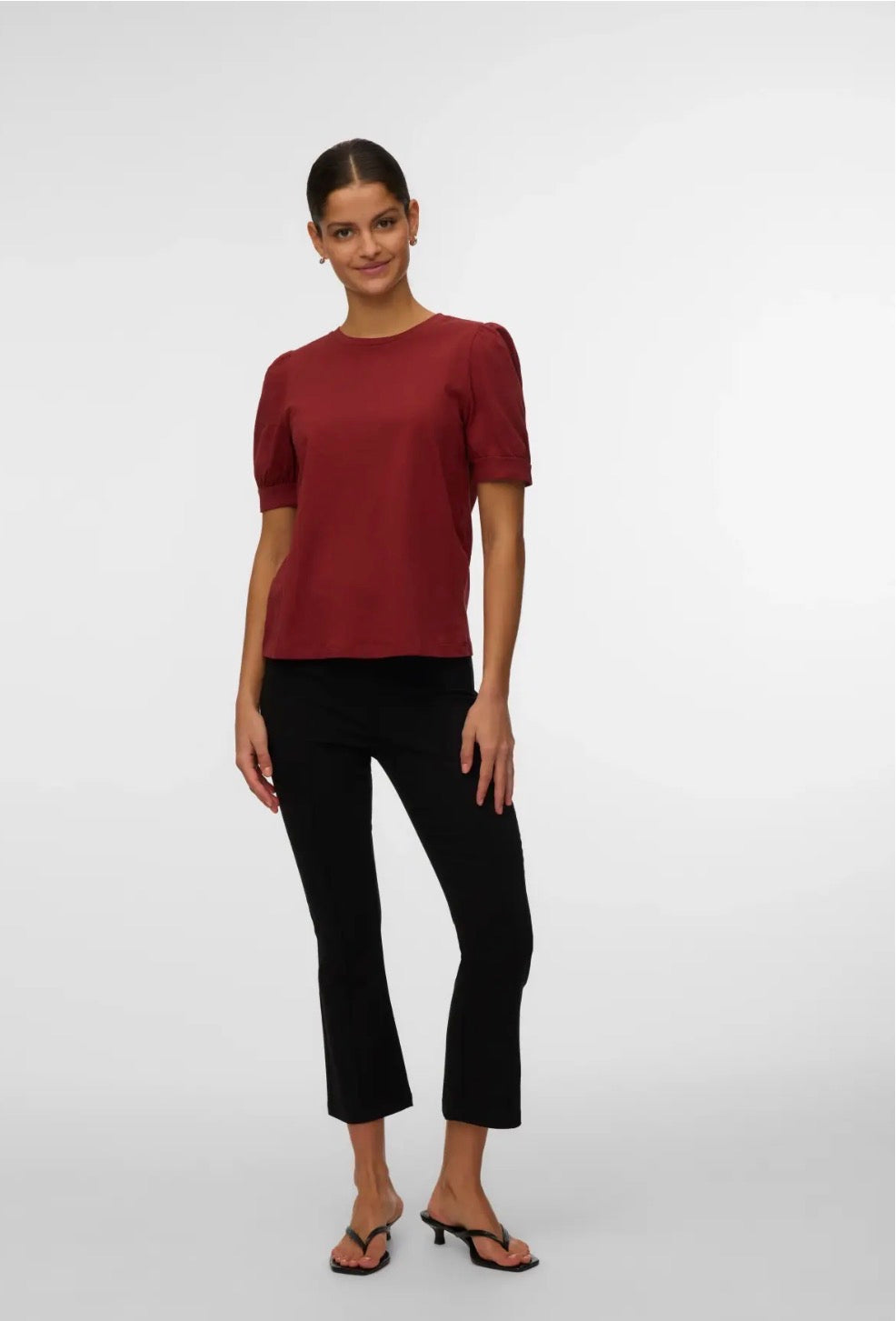 T-shirt con maniche a sbuffo Vero Moda