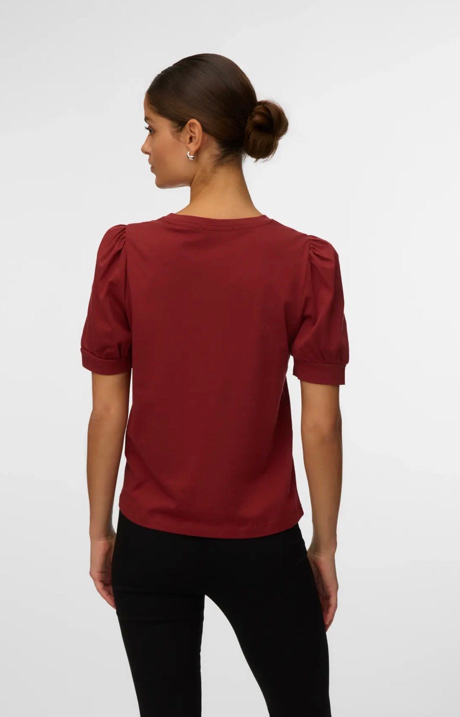 T-shirt con maniche a sbuffo Vero Moda